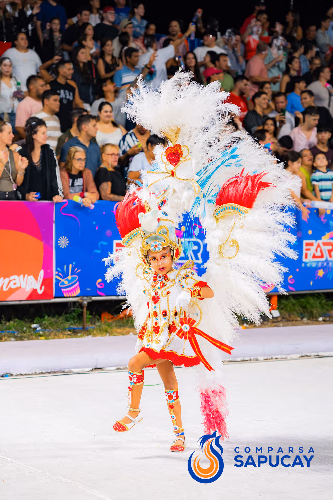 Galería de fotos de la Octava Noche de Corso 21-02-26
