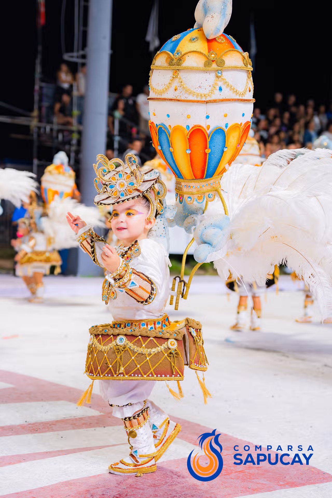 Galería de fotos de la Octava Noche de Corso 21-02-26