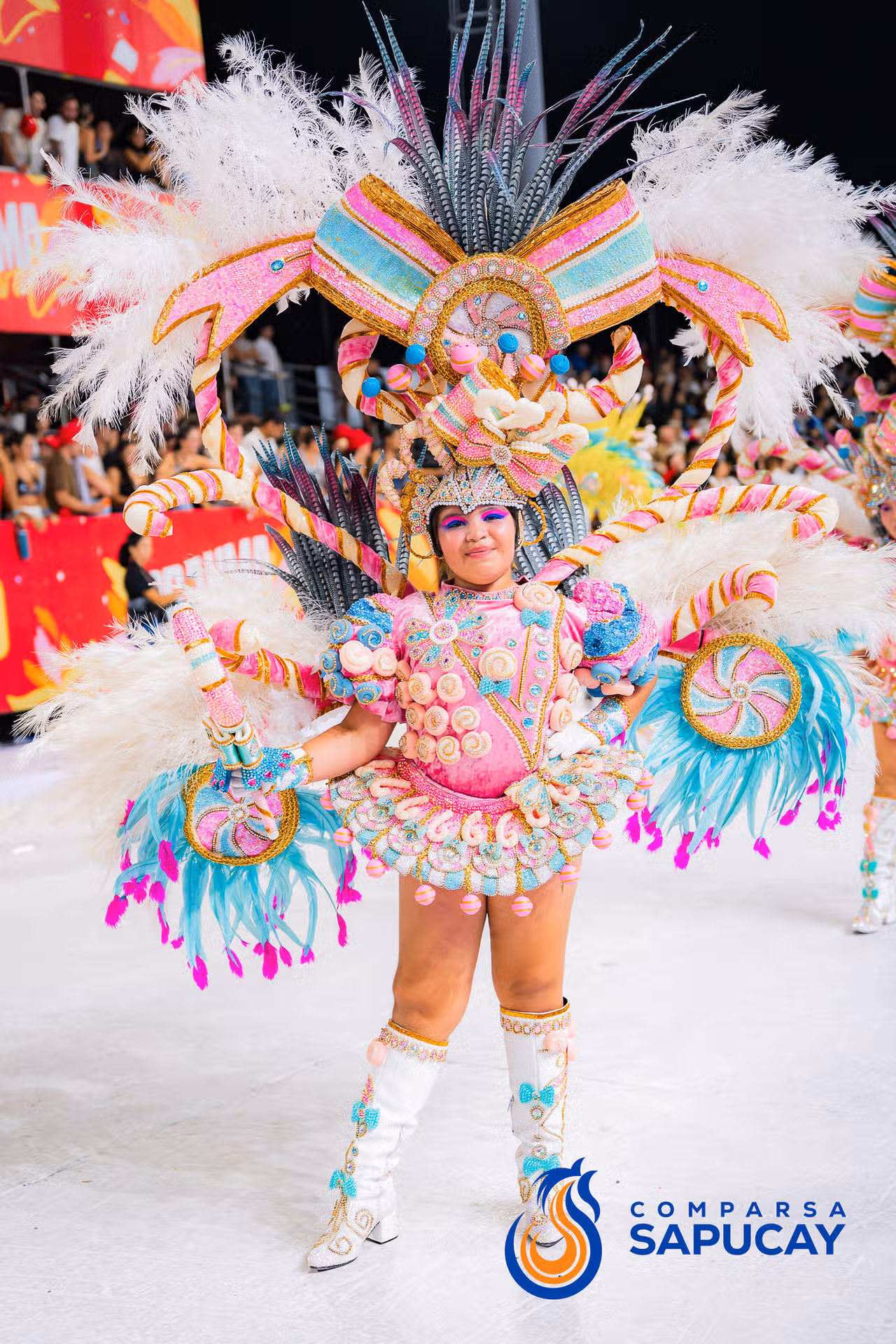 Galería de fotos de la Octava Noche de Corso 21-02-26