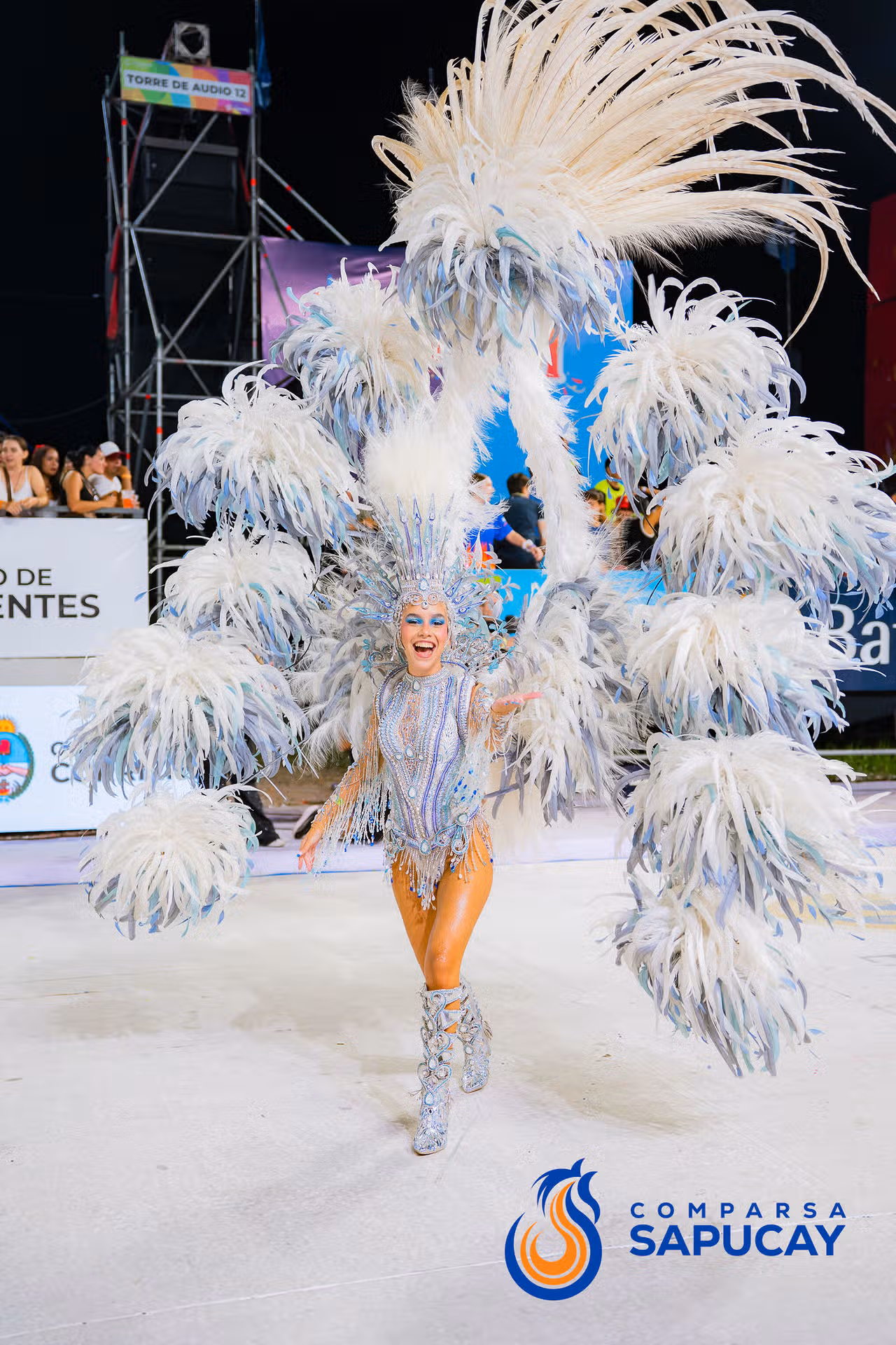 Galería de fotos de la Octava Noche de Corso 21-02-26