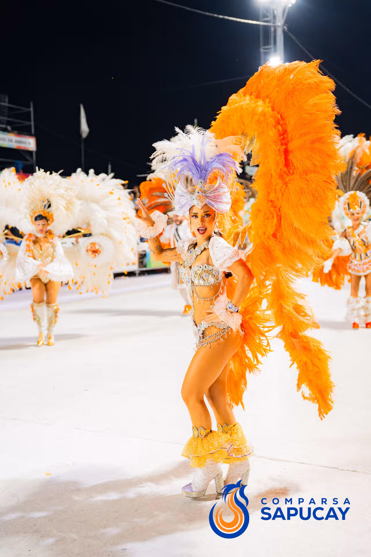 Galería de fotos de la Octava Noche de Corso 21-02-26