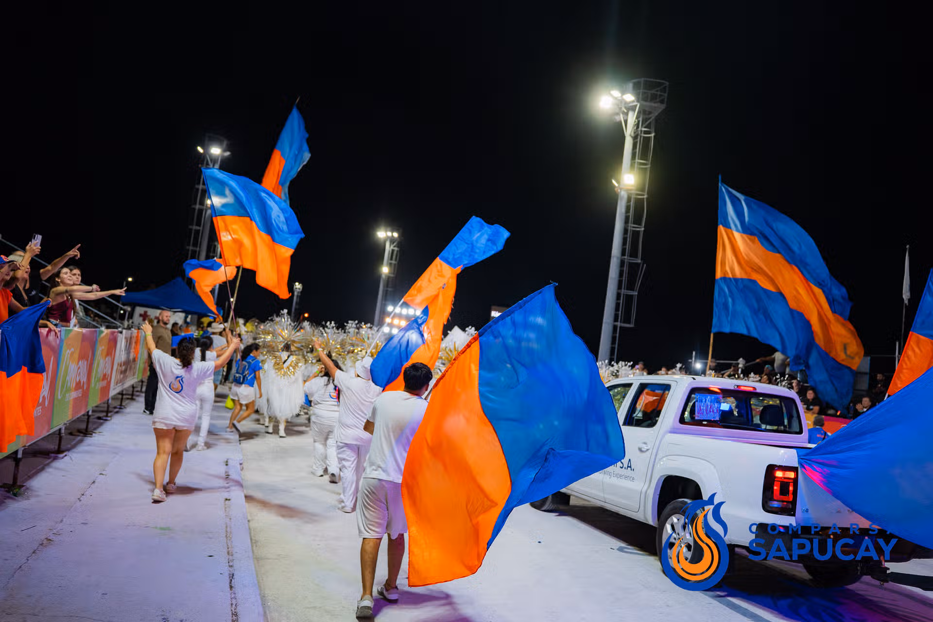 Galería de fotos de la Octava Noche de Corso 21-02-26