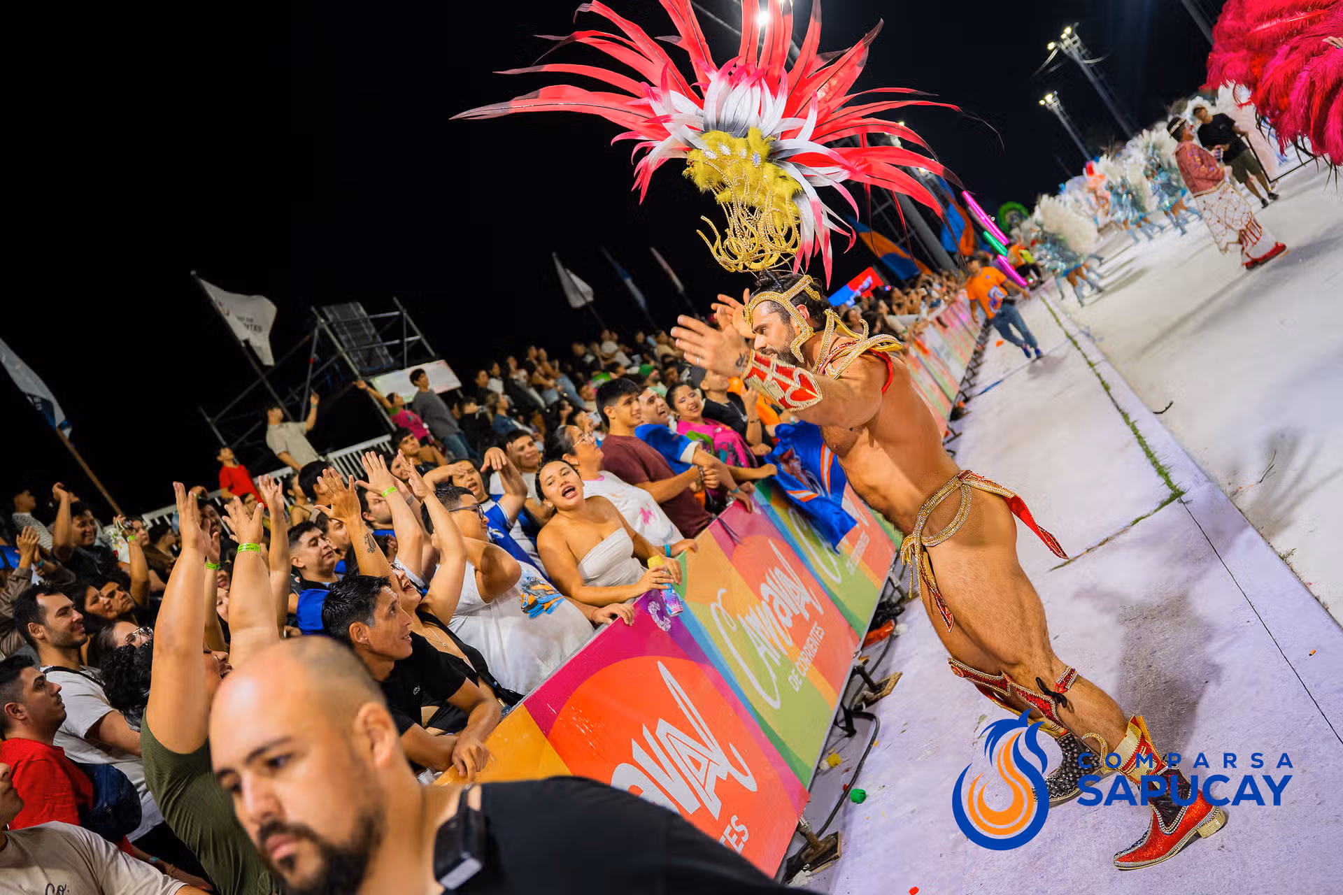 Galería de fotos de la Octava Noche de Corso 21-02-26