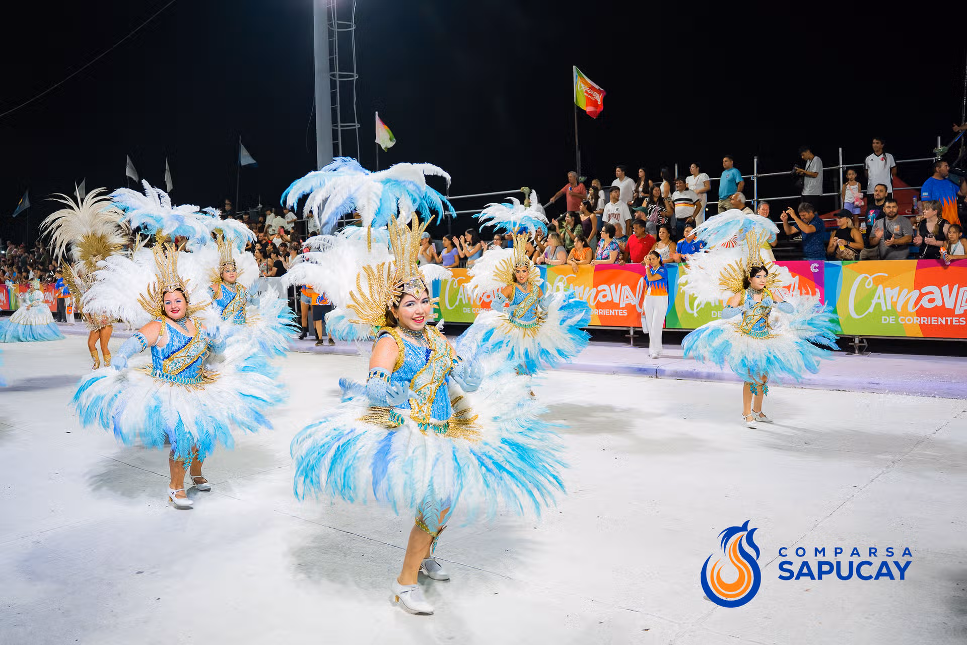 Galeria de fotos de la Quinta Noche de Corso 15-02-26