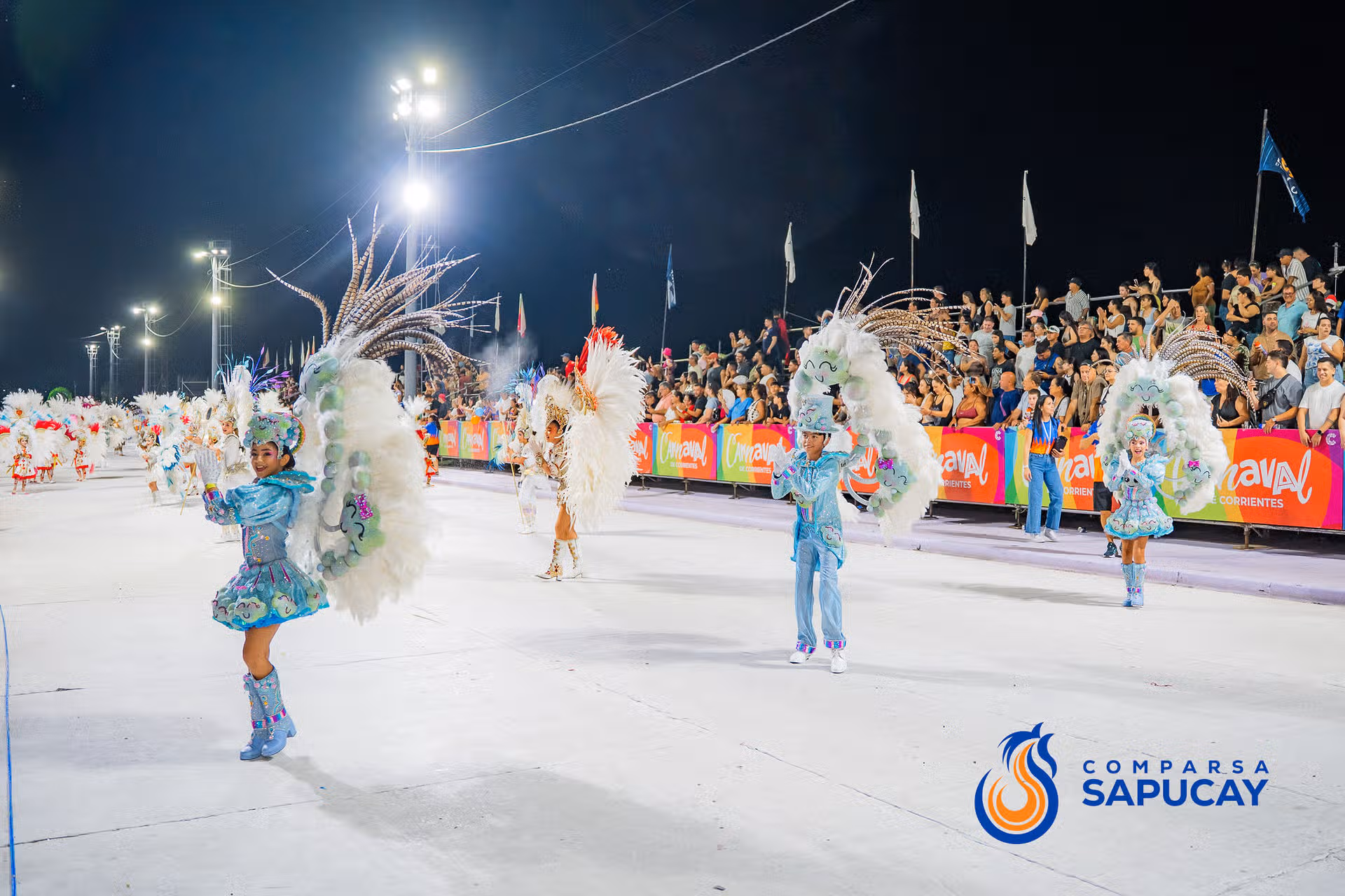 Galeria de fotos de la Quinta Noche de Corso 15-02-26