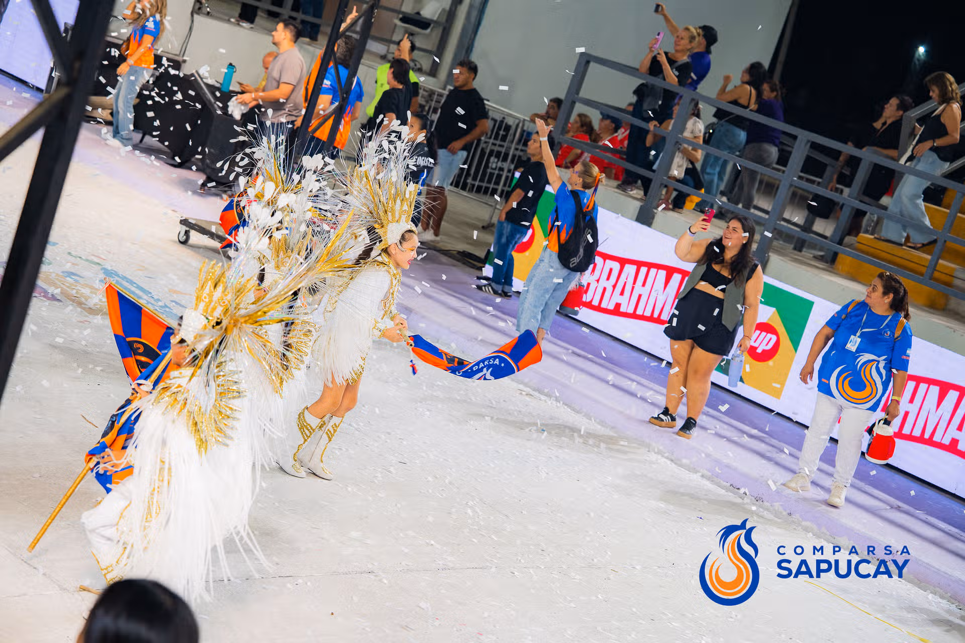 Galeria de fotos de la Sexta Noche de Corso 16-02-26