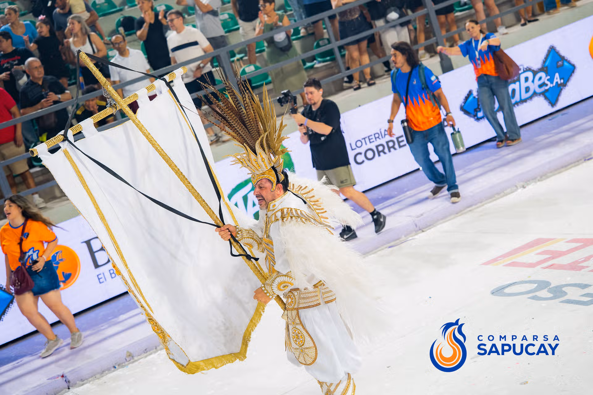 Galeria de fotos de la Sexta Noche de Corso 16-02-26