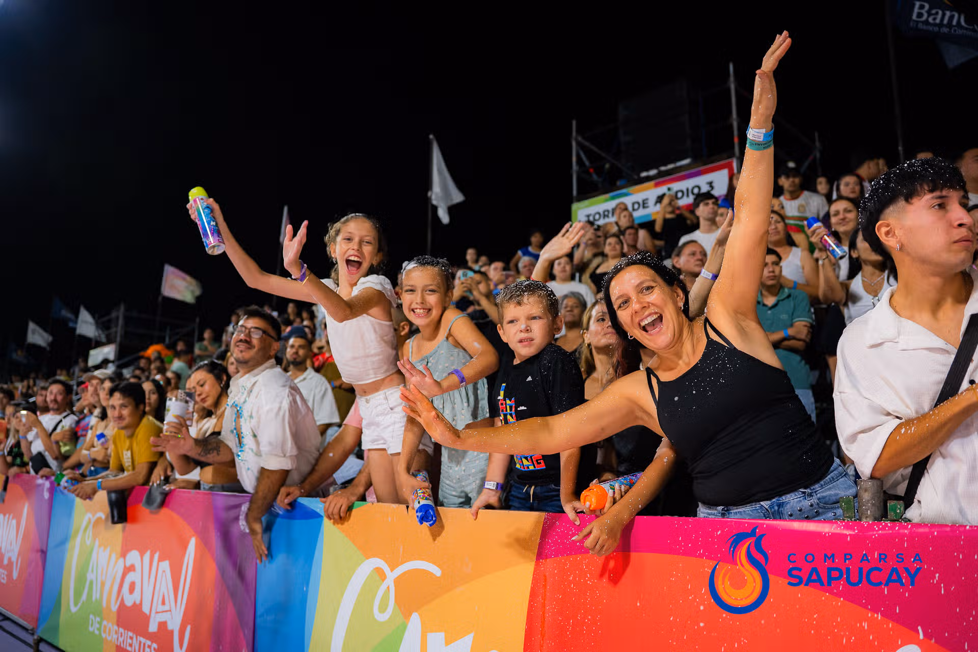 Galeria de fotos de la Tercera Noche de Corso 07-02-26