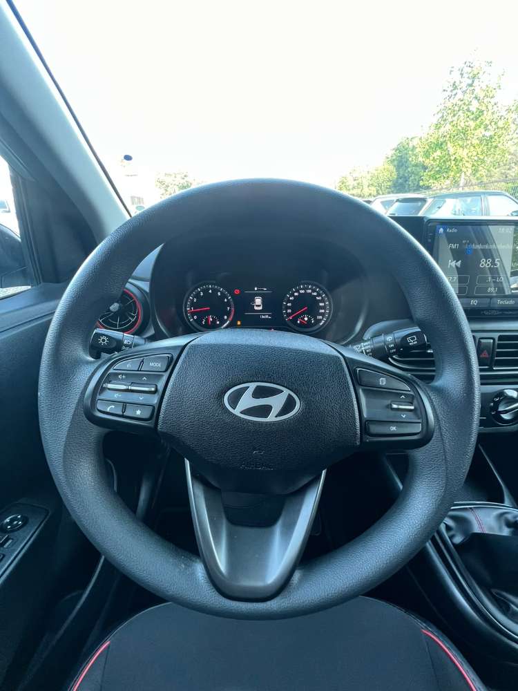 Hyundai Grand I10 22