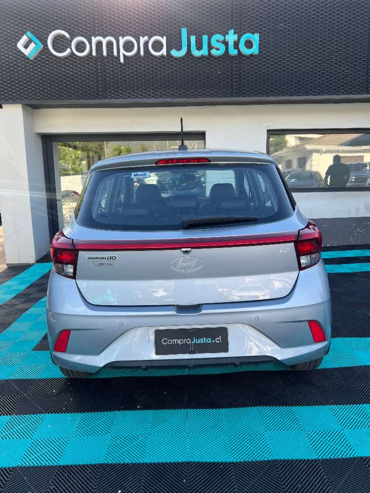 Hyundai Grand I10 8