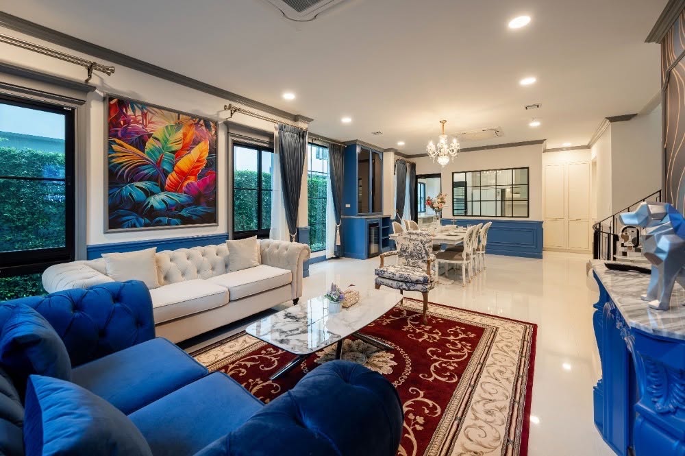 Nantawan Rama 9–Krungthep Kreetha Detached House