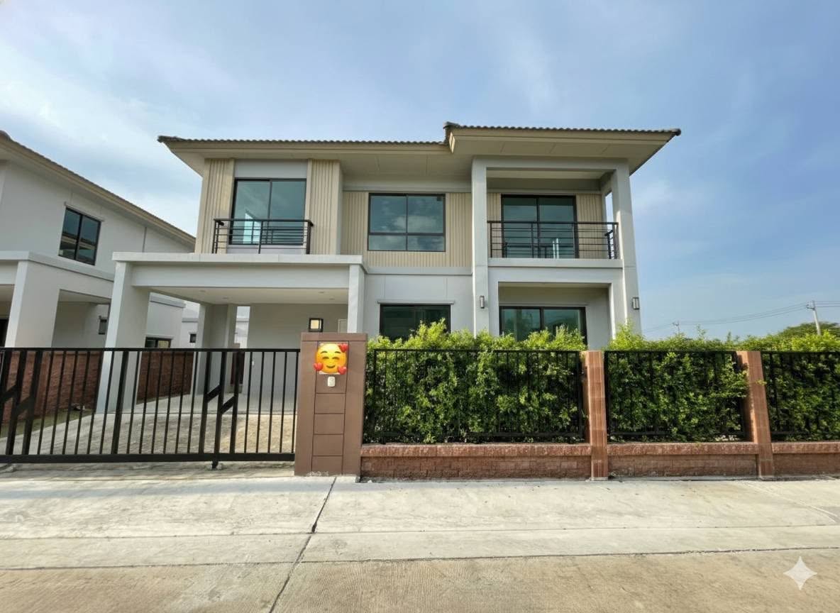 Detached House at The Plant Bangna–Wongwaen