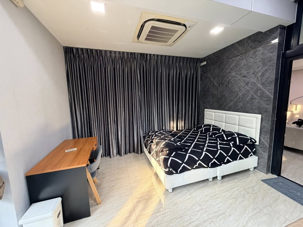 Manthana Rama 9–Krungthep Kreetha Detached House