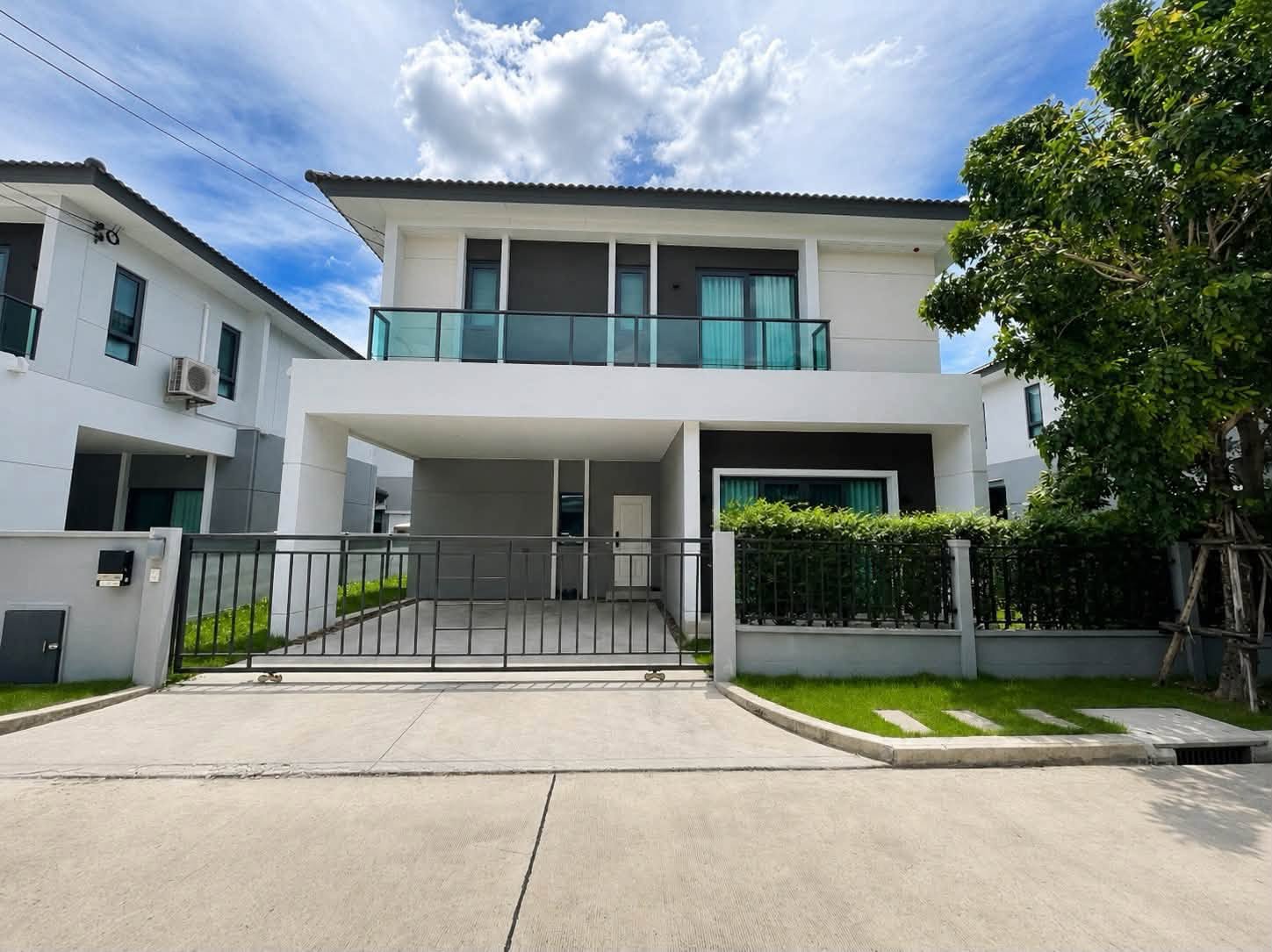 Owner Direct Installment House at Centro Vibhavadi