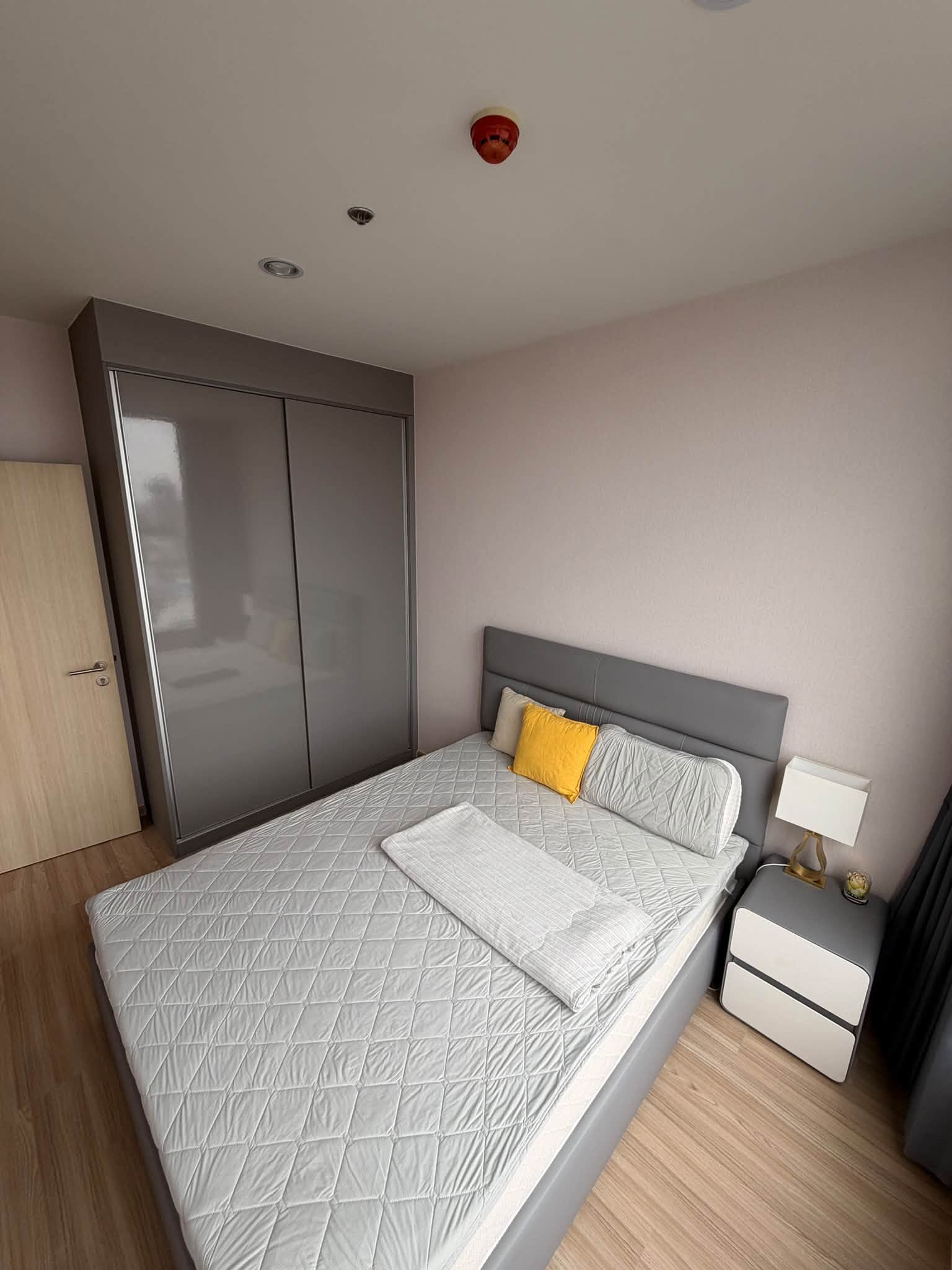Sky Rise Sukhumvit 64 for Rent · 2 Bedrooms, 45 sqm, Ready to Move In