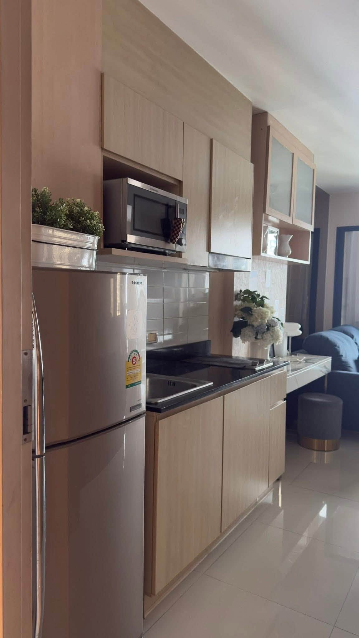 For Sale: Supalai Premier @Asoke · 1 Bedroom with a Large Terrace