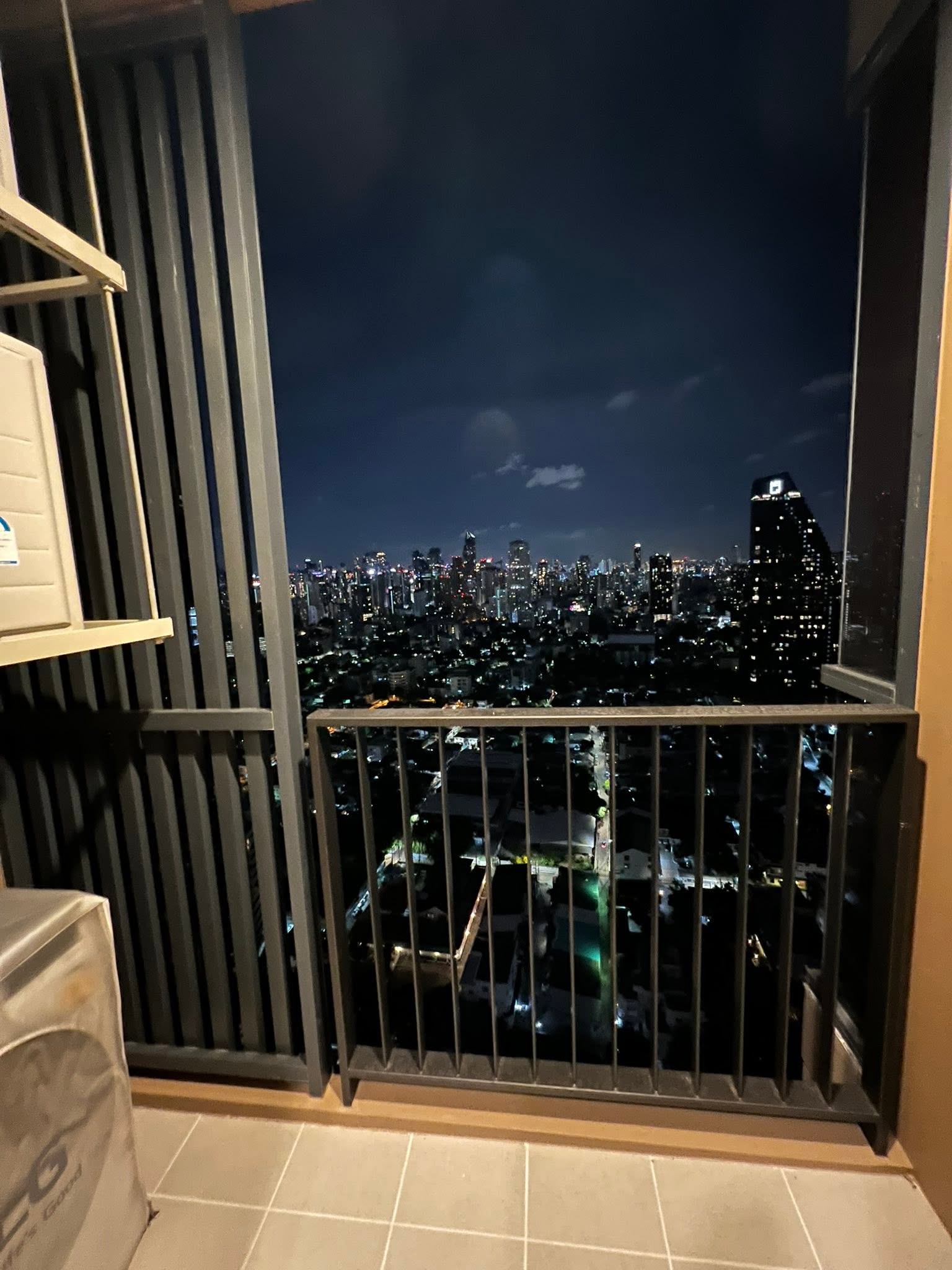 Oka Haus Sukhumvit 36