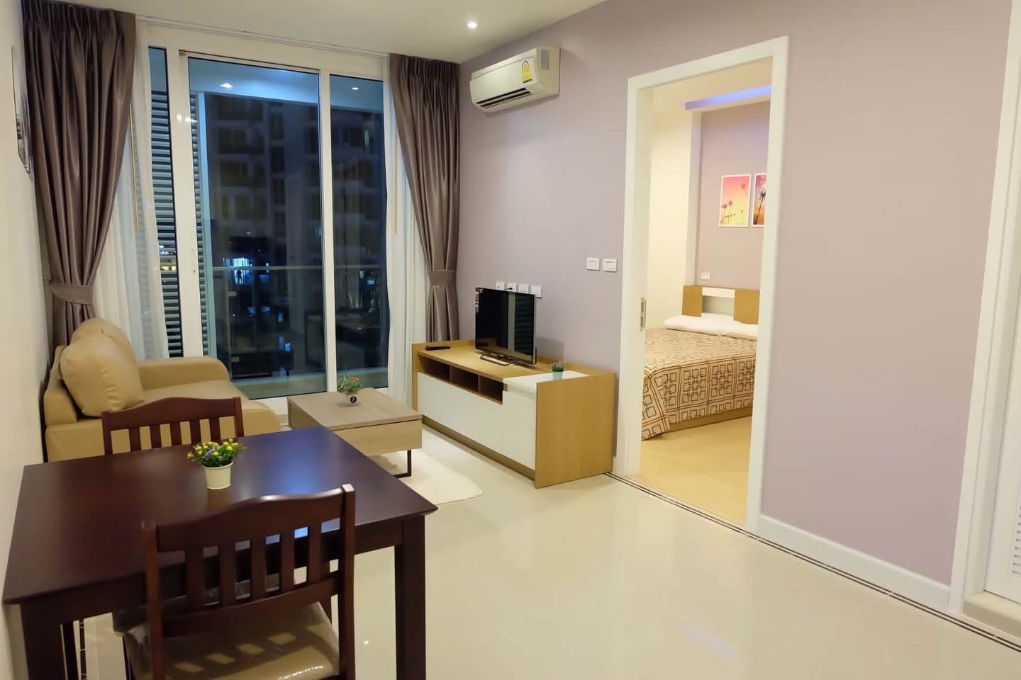 TC Green Rama 9 1-Bedroom Condo for Rent