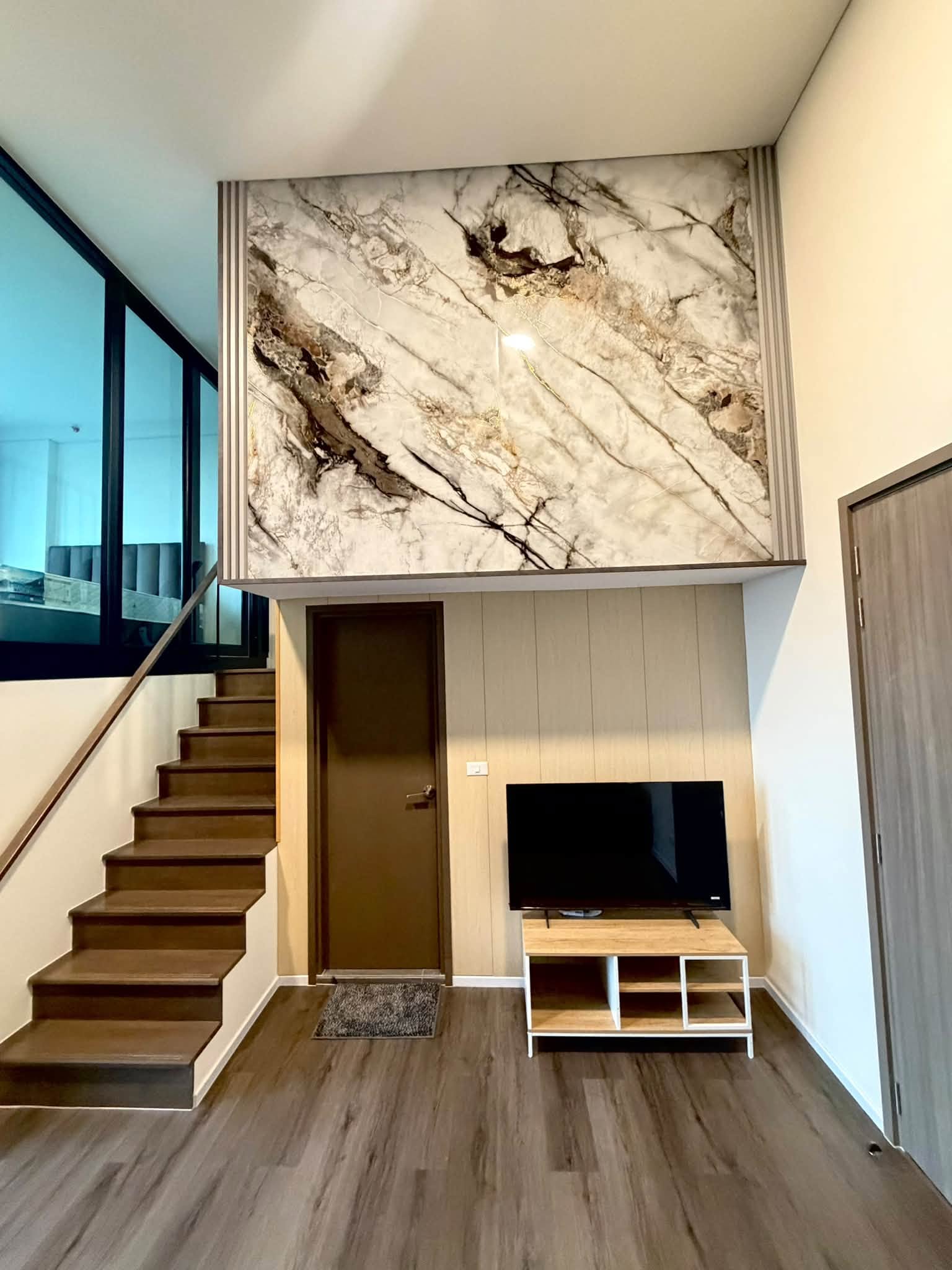 For Rent: LANDMARK AT GRAND STATION · 2 Bedrooms, 35 sqm, Floor 21