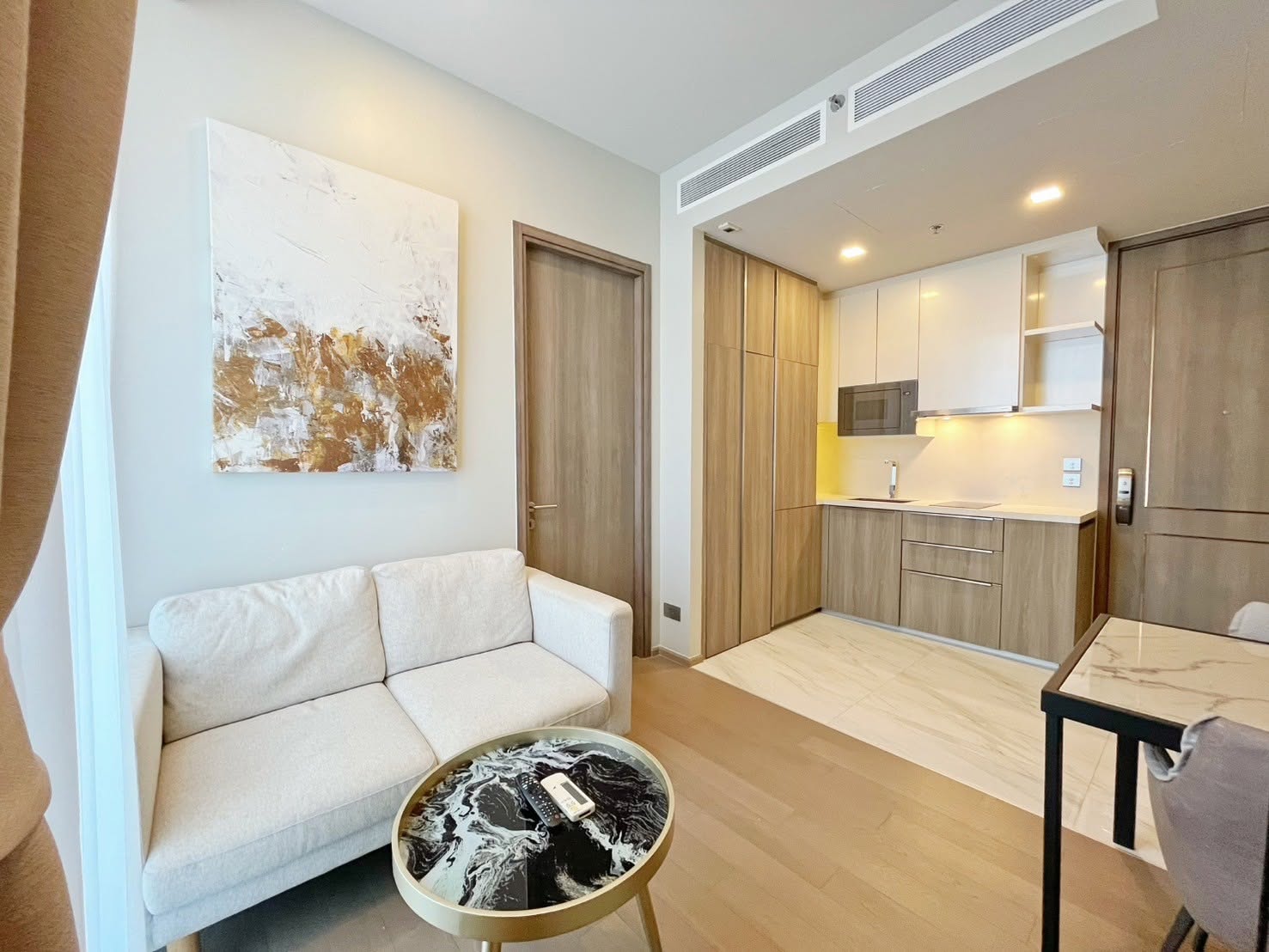 ขาย Celes Asoke · 1 ห้องนอน 34.4 ตร.ม. ชั้น 28