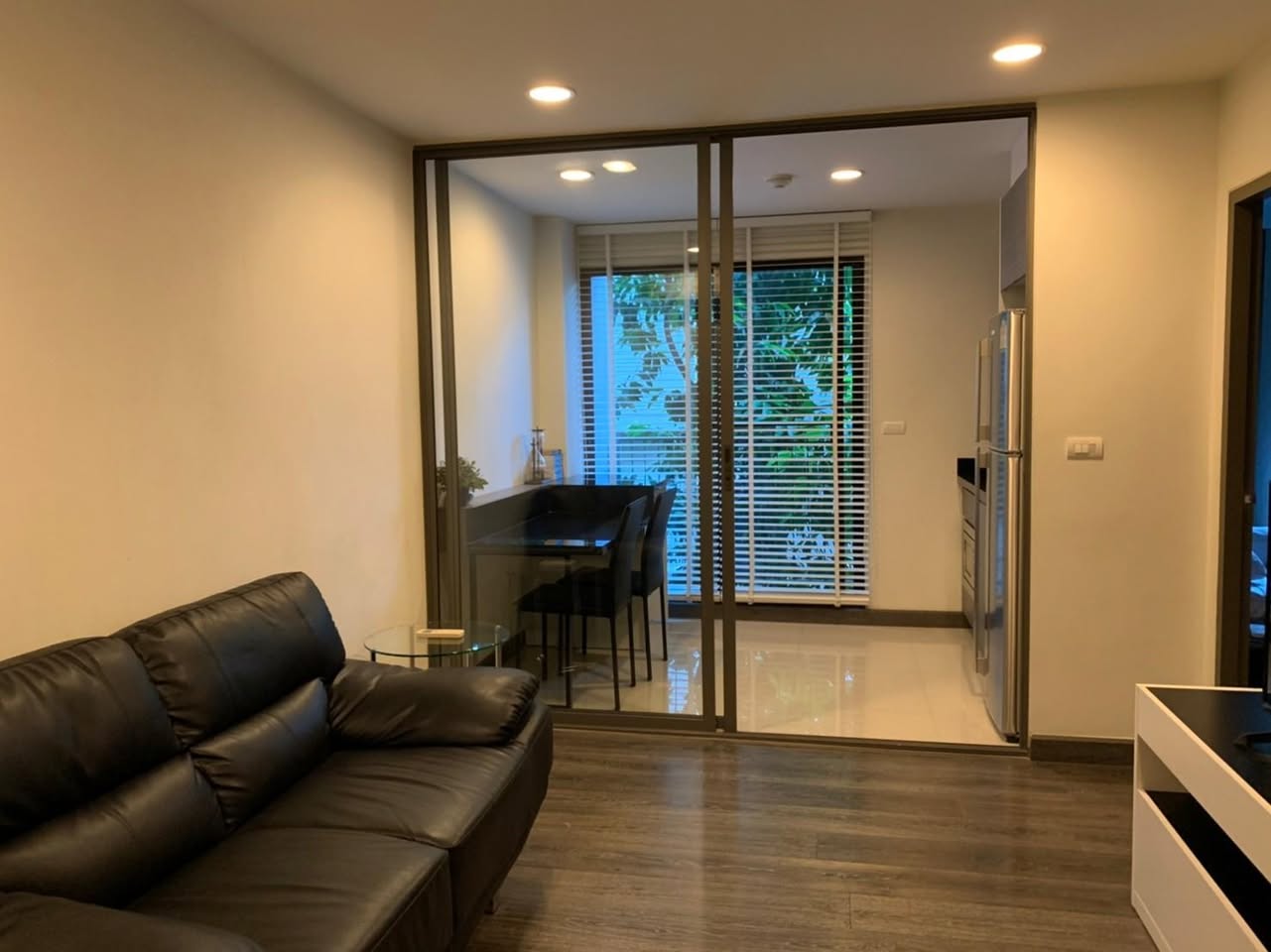 For Rent: Rende Sukhumvit 23 · 1 Bed 40.23 sqm Floor 3 (Pet-Friendly, Move-in Ready)