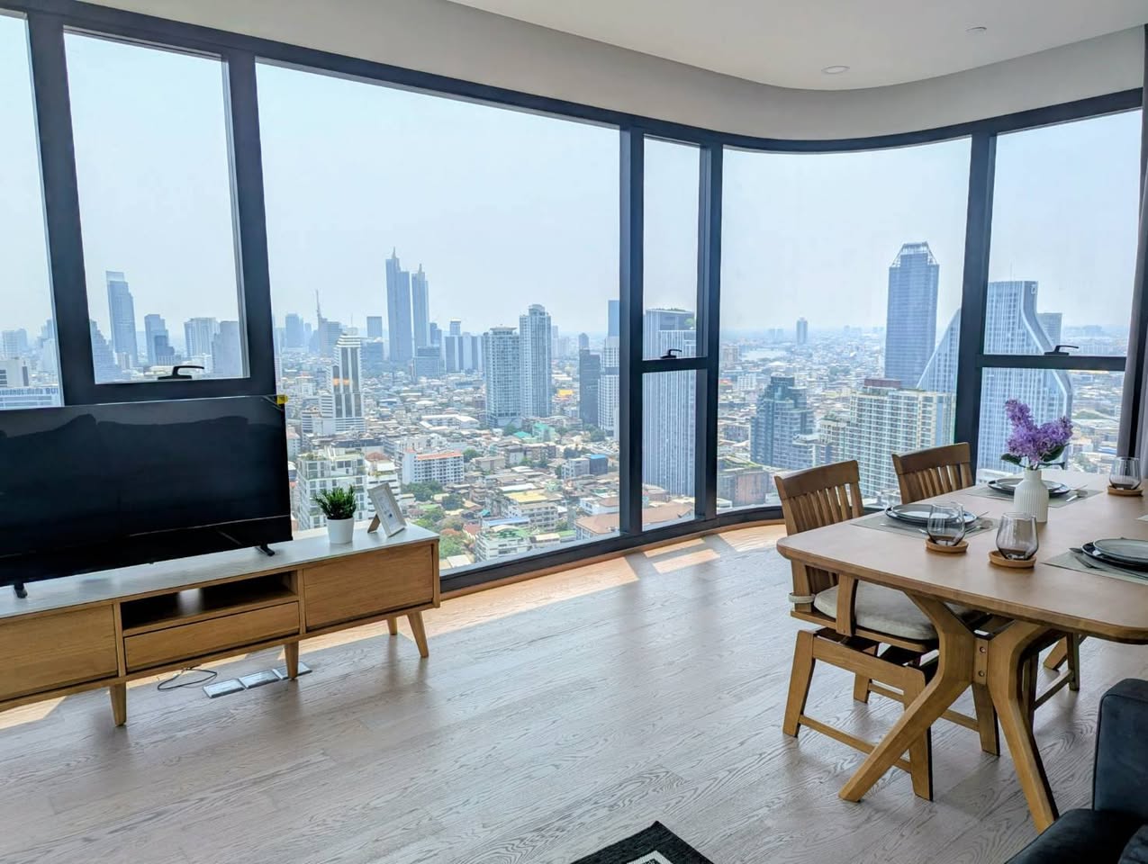 ให้เช่า Ashton Chula-Silom · 2 ห้องนอน 57.5 ตร.ม. ชั้น 20 แต่งครบพร้อมอยู่ เฟอร์นิเจอร์เครื่องใช้ไฟฟ้าครบ