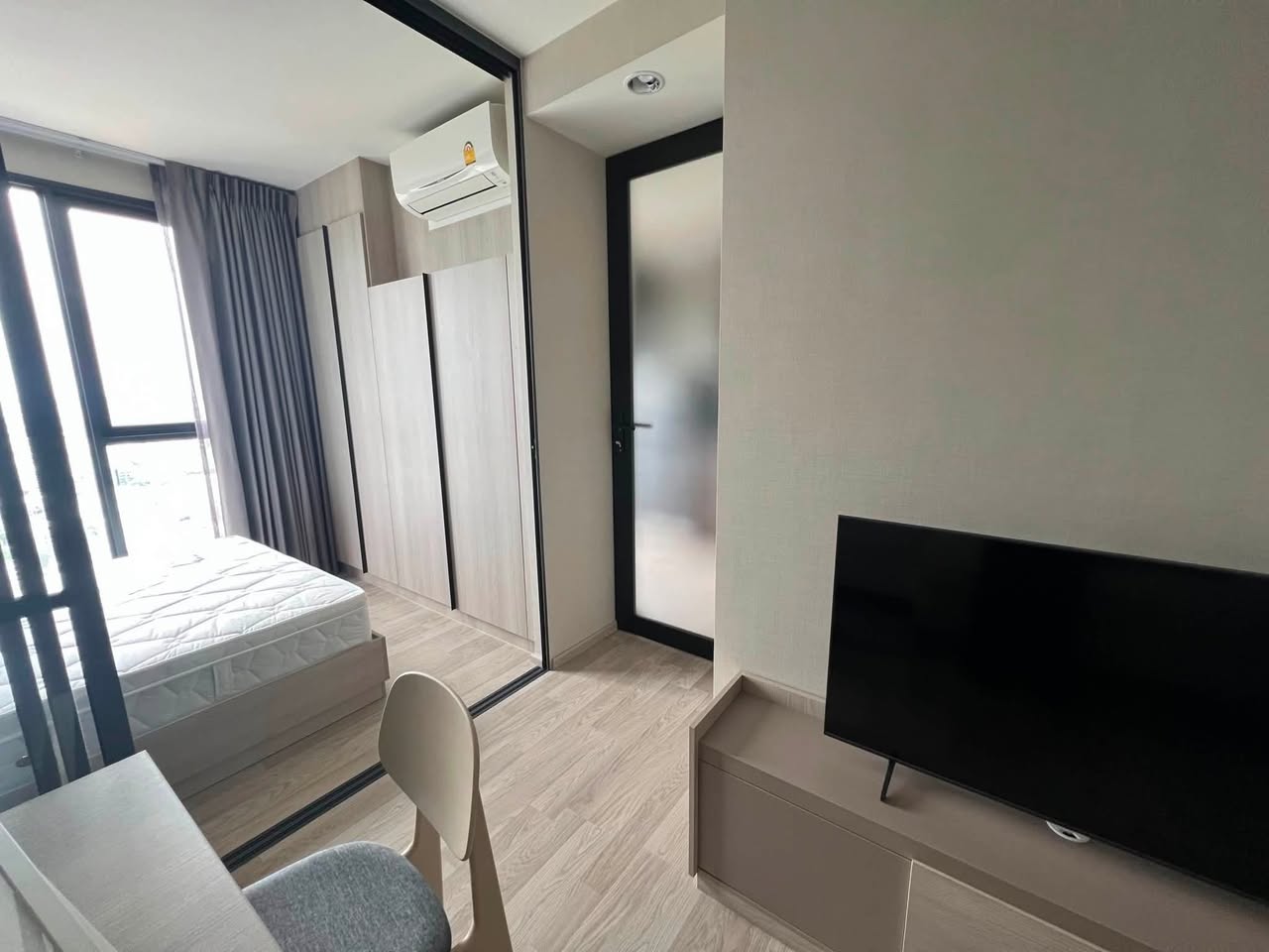 For Rent: Ideo Mobi Sukhumvit Eastpoint · 1 Bed 26 sqm Floor 32 (Fully Furnished, Move-in Ready)