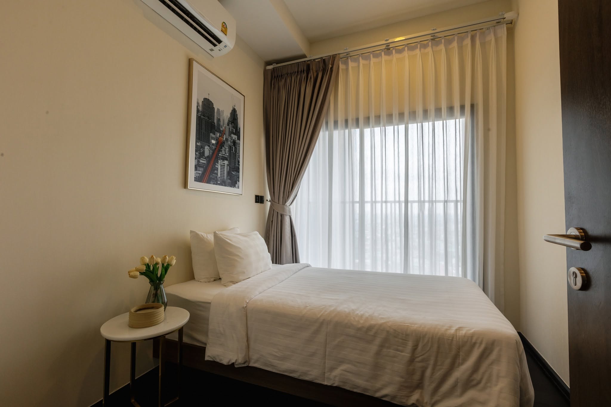 ให้เช่า Park Origin Thonglor · 2 ห้องนอน 45 ตร.ม. ชั้นสูงประมาณ 30