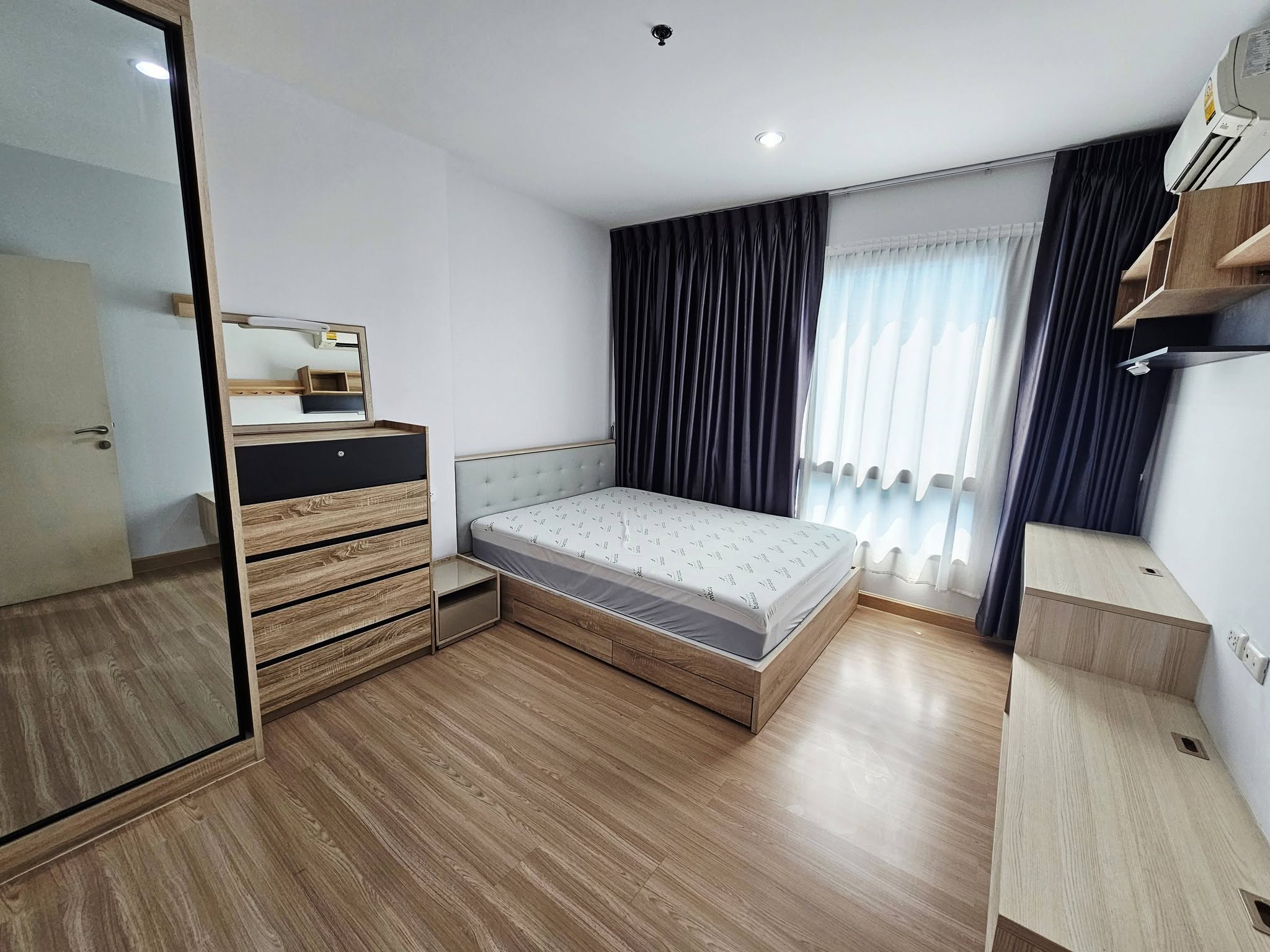 ขาย The Niche Mono Ratchavipa · 1 ห้องนอน 34.4 ตร.ม. ชั้น 22 แต่งครบพร้อมอยู่ เฟอร์นิเจอร์เครื่องใช้ไฟฟ้าครบ