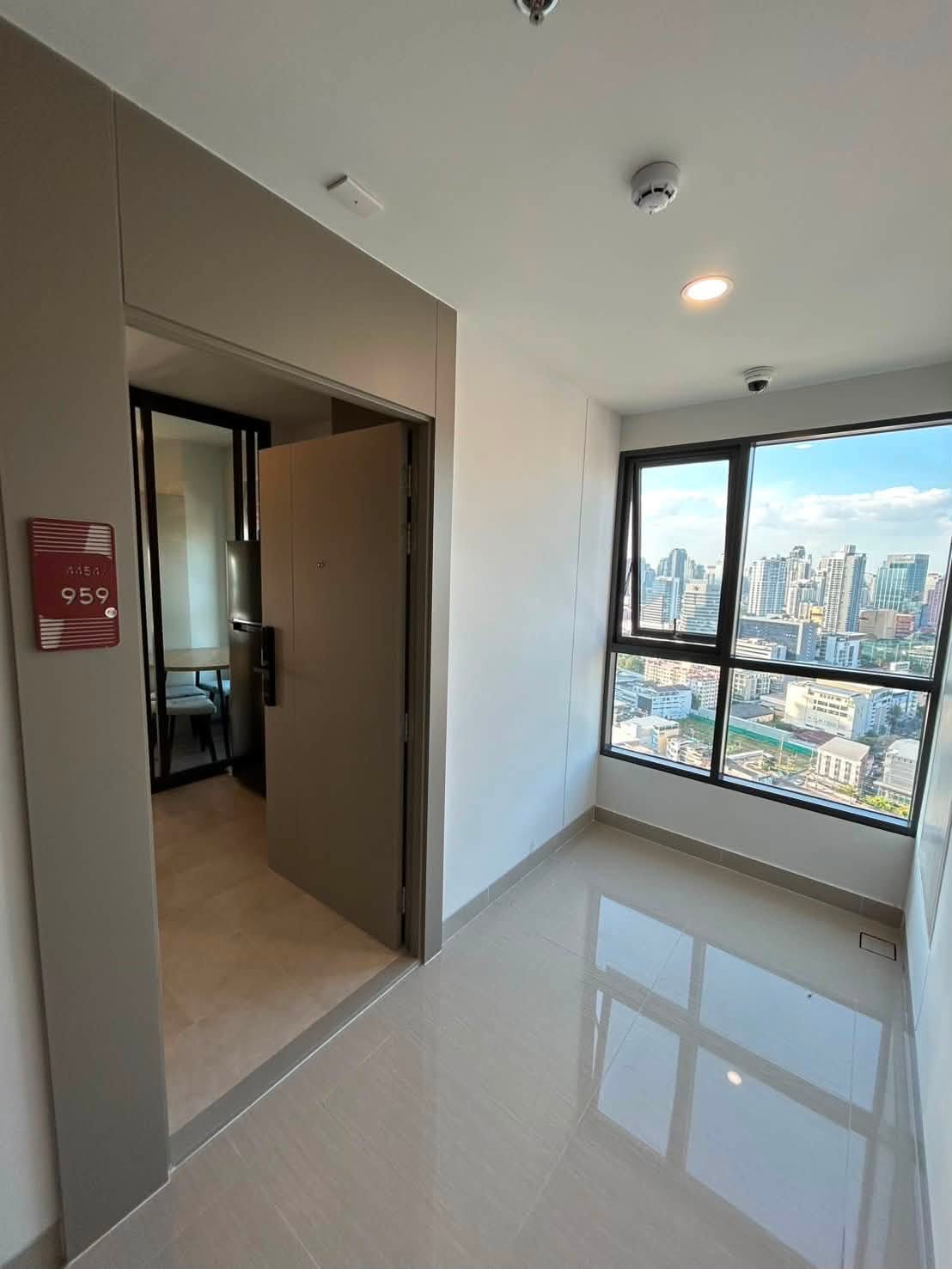 For Rent: Aspire Sukhumvit Rama 4 — 1 Bedroom, 35 sqm, Floor 29