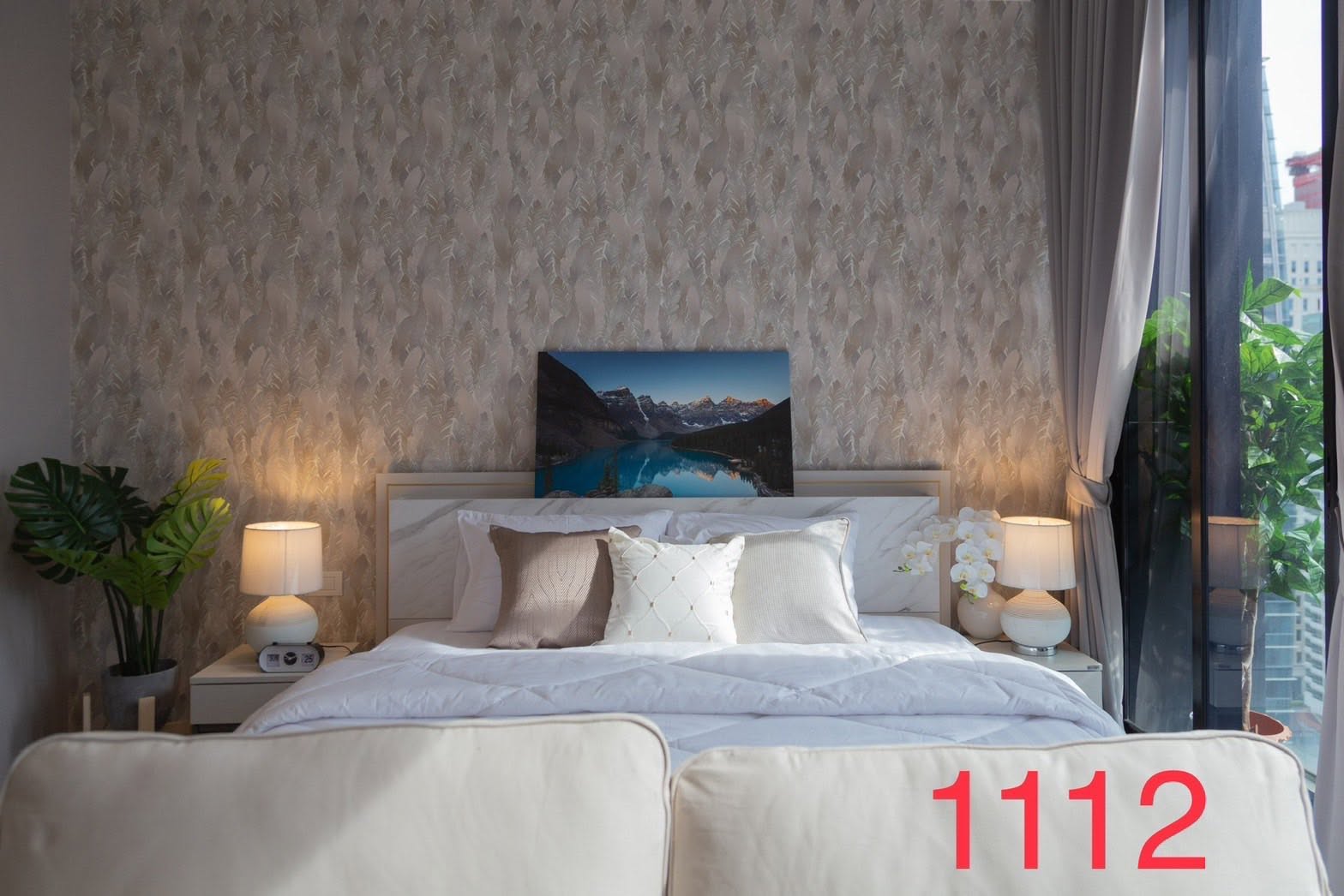 Noble Ploenchit 1-Bedroom Condo for Rent, 45 sqm, Floor 24