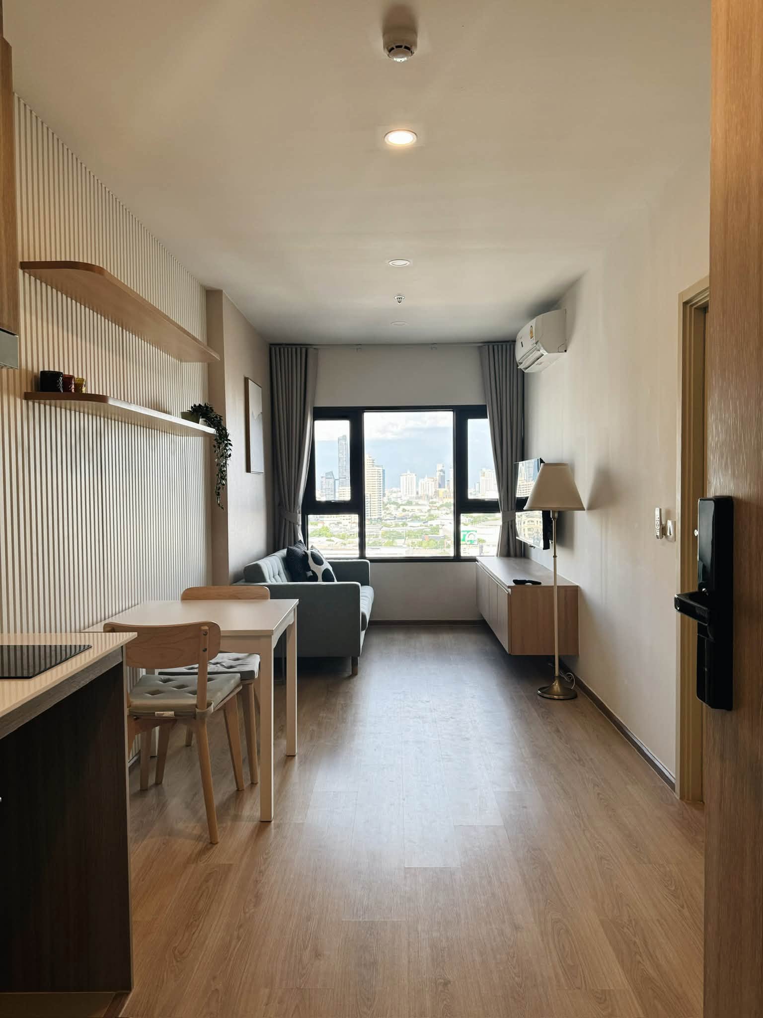 Life Rama 4–Asoke for Sale · 1 Bedroom 35 sqm Floor 7