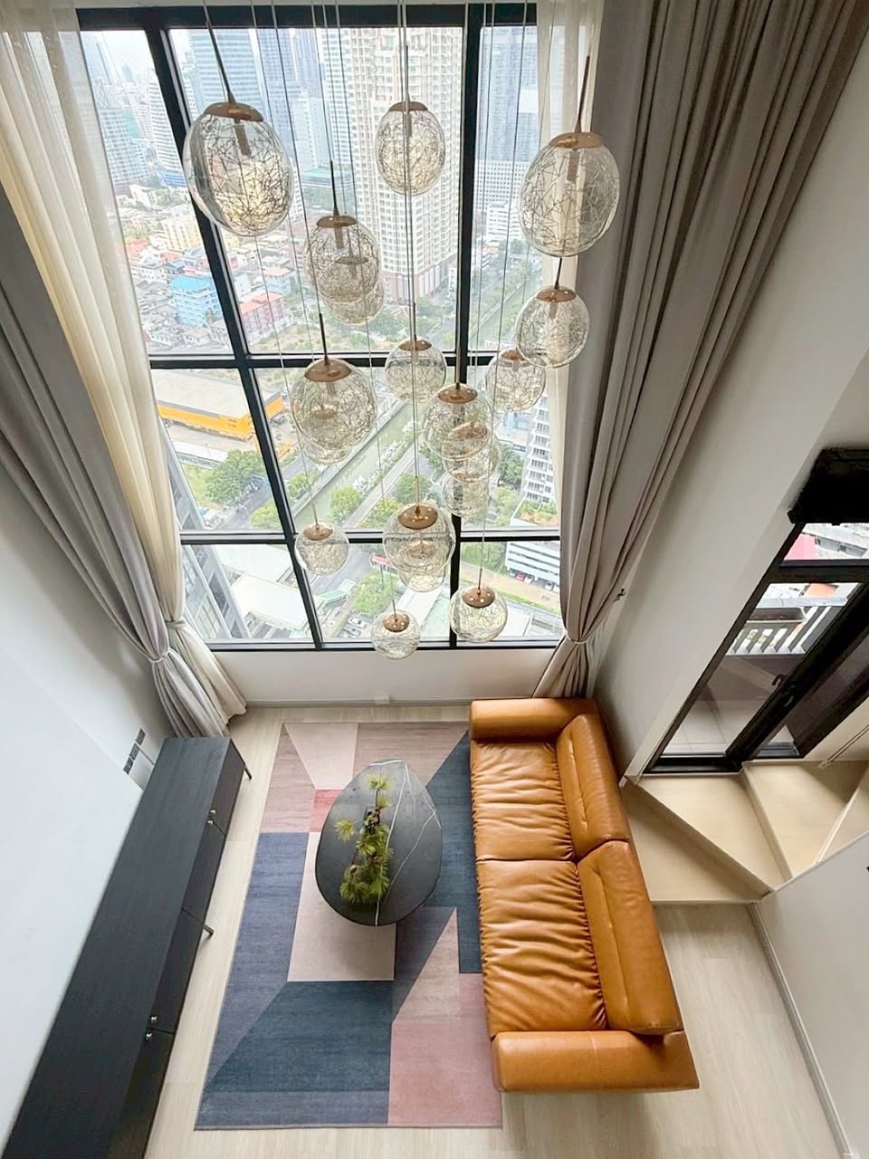 Knightsbridge Prime Sathorn high-floor duplex for rent - รูปที่ 1
