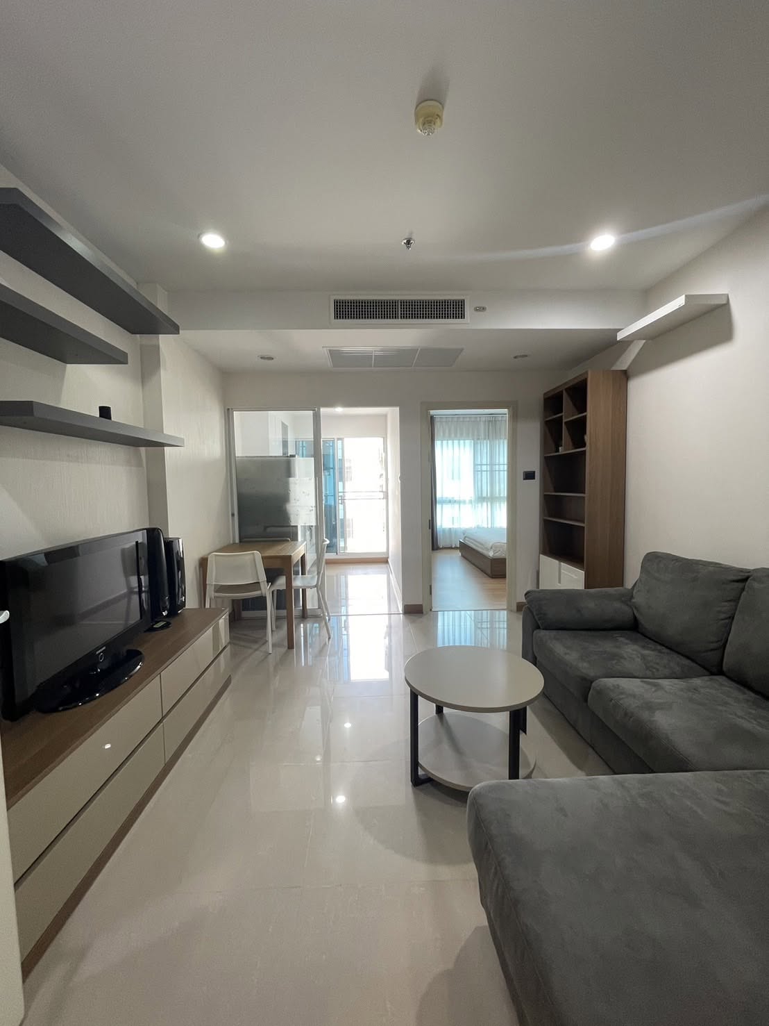 [အငှား] Supalai Wellington 2 · 1 အိပ်ခန်း 42 စတုရန်းမီတာ 6 လွှာ · ပရိဘောဂစုံ အသင့်နေထိုင်နိုင်သည်