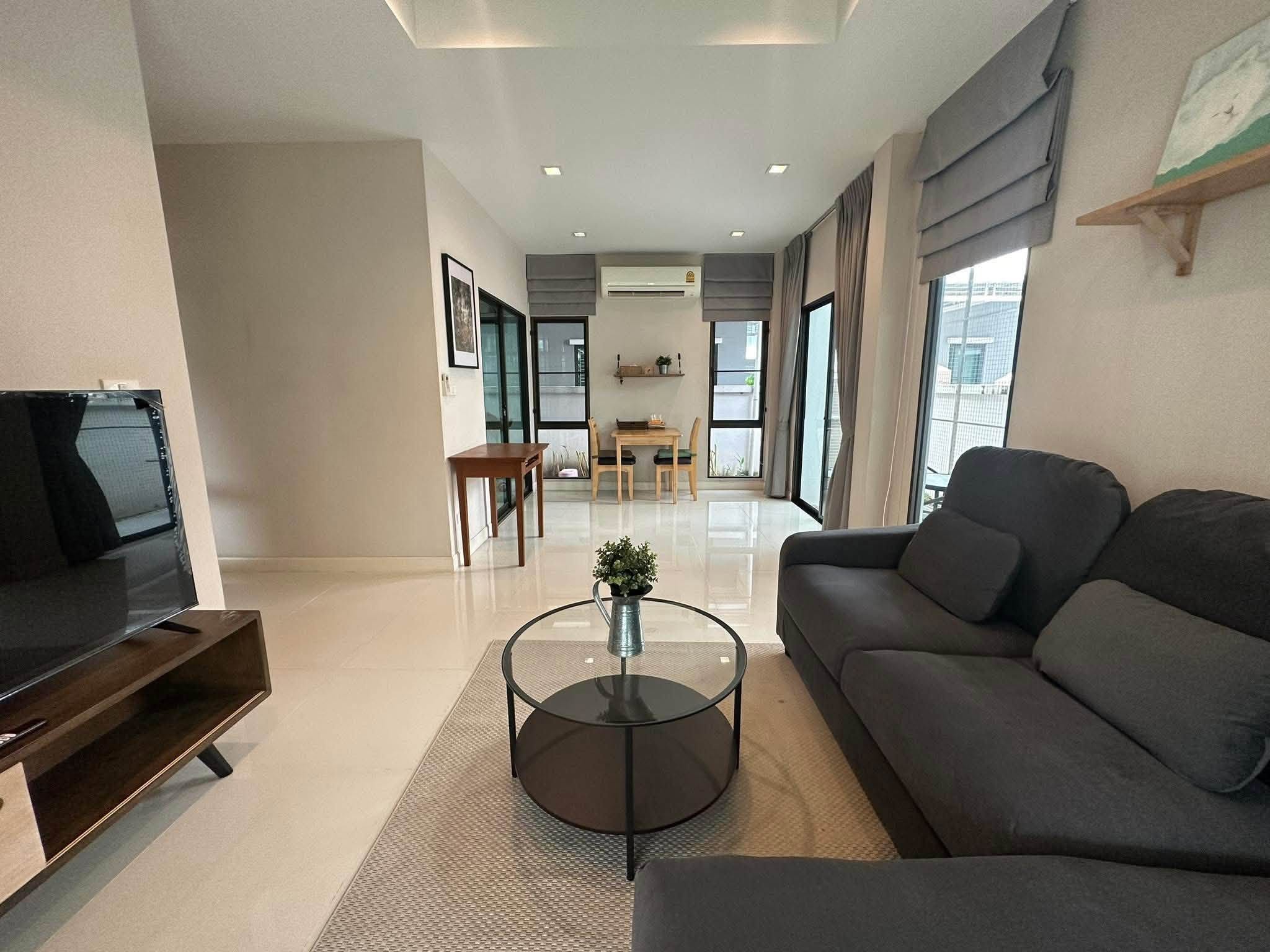 2-Storey Detached House at Aura Ramkhamhaeng 94 for Rent