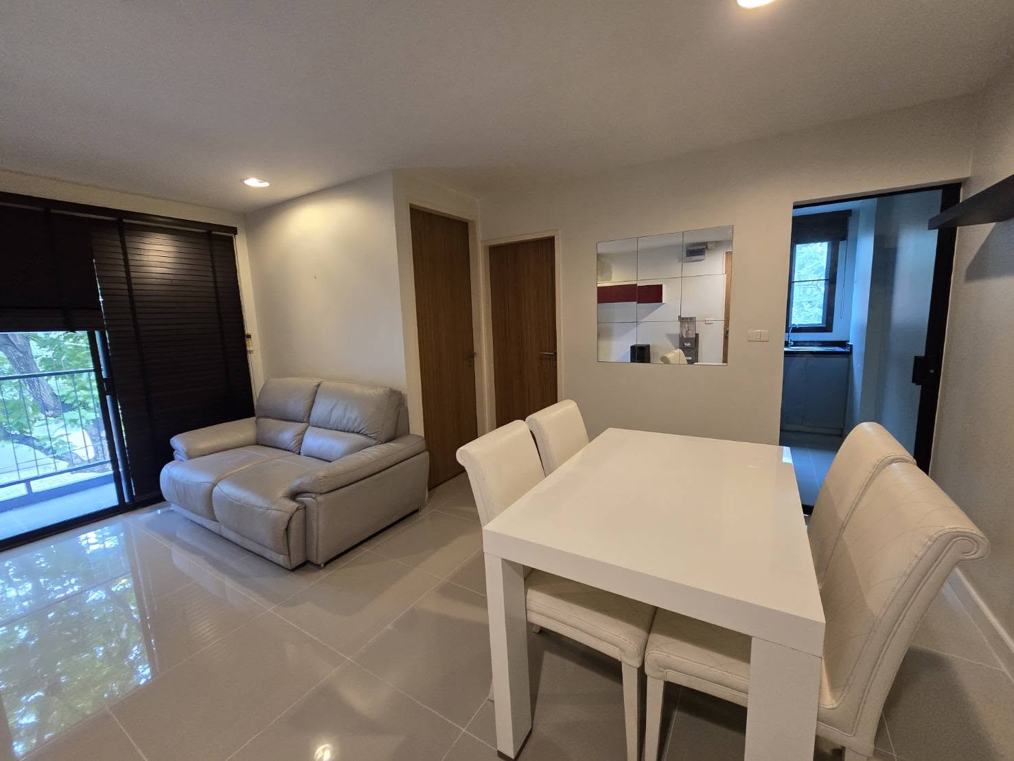 ให้เช่า Zenith Place สุขุมวิท 42 ห้องมุม 1 ห้องนอน 46 ตร.ม. ชั้น 3 - รูปที่ 1