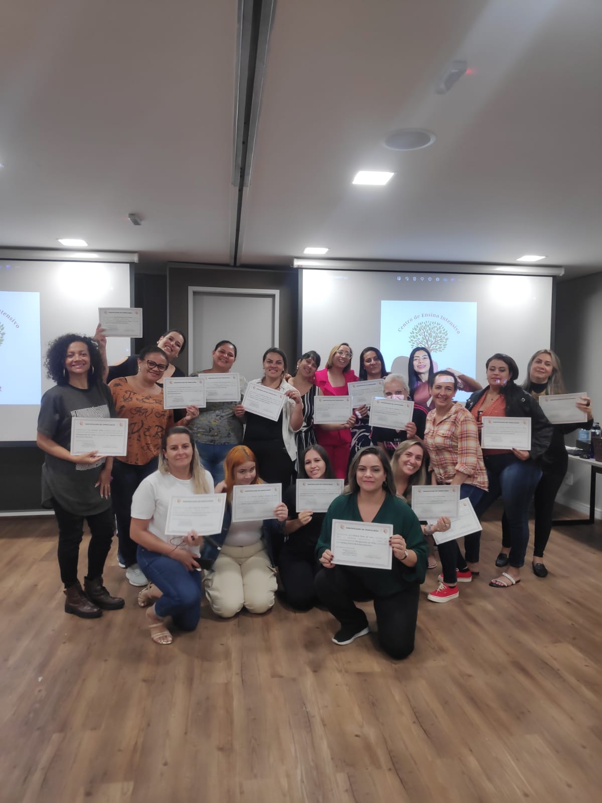 Profissional de beleza em ação