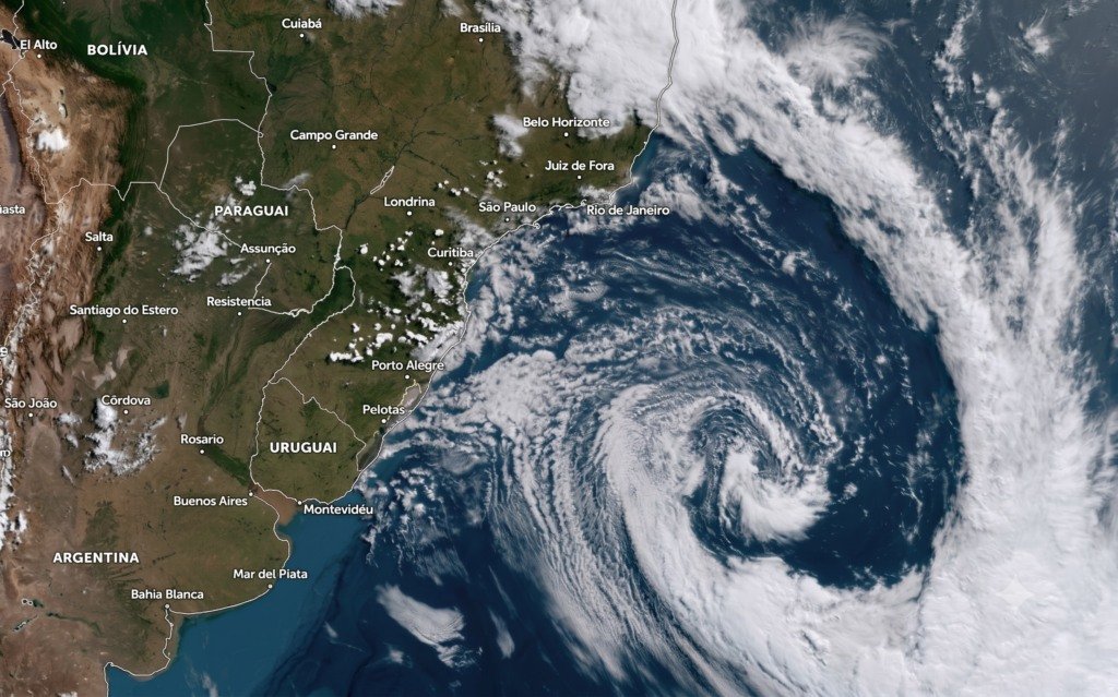 Nova frente fria e ciclone extratropical mudam o tempo no Centro-Sul nesta semana