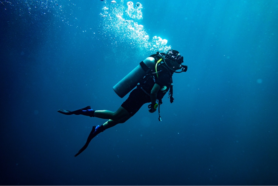 Unlock the Underwater World: Your Ultimate Guide to Try Scuba Diving in Qatar with Alghais Diving