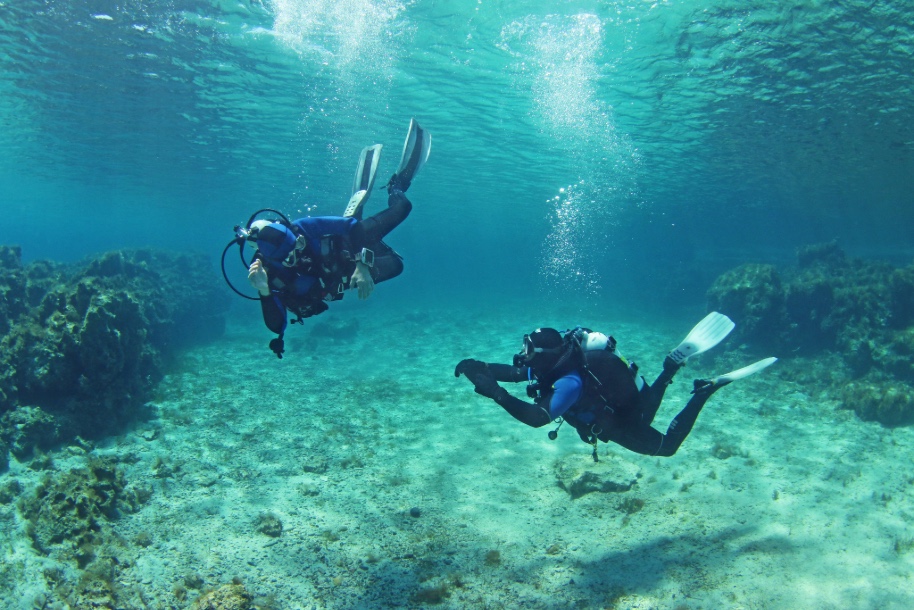 Dive into Doha’s Depths: The Ultimate Guide to Your First Scuba Adventure