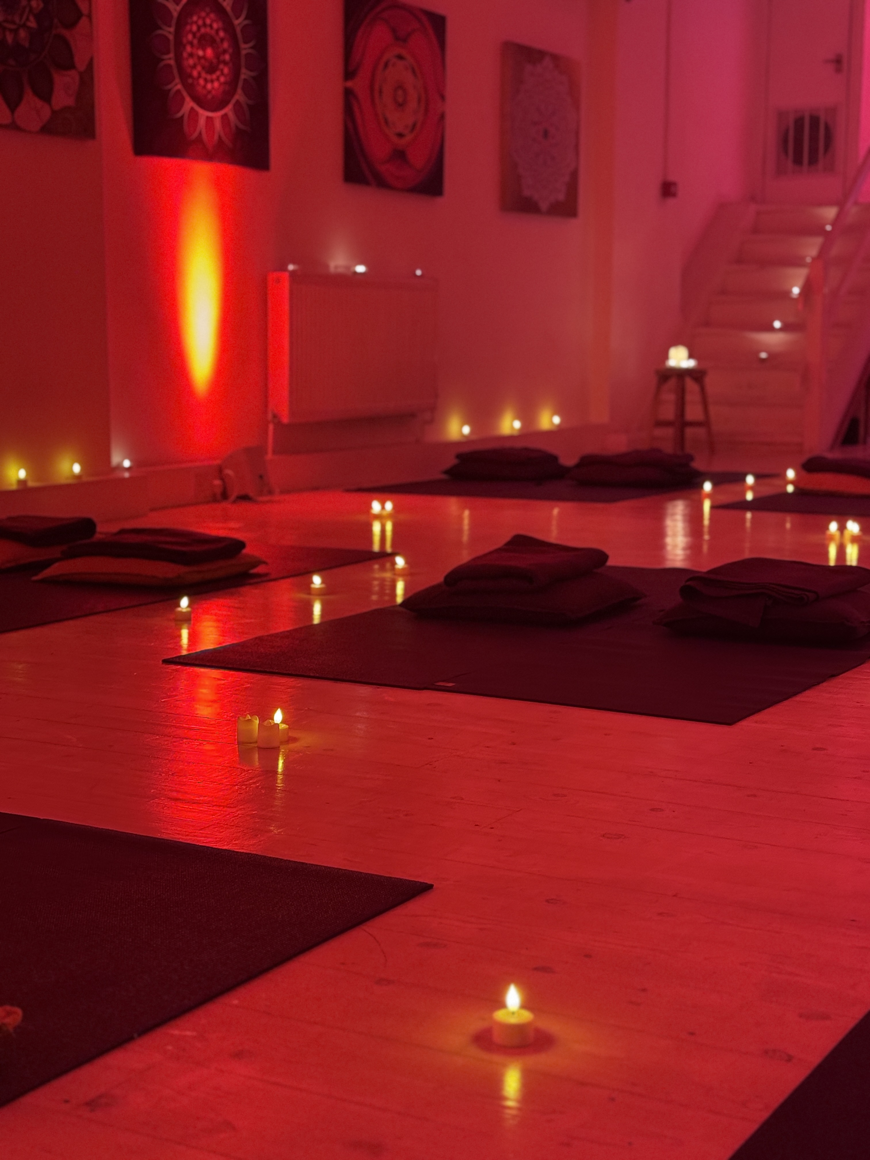 Candlelight Couples Yoga, photo 2
