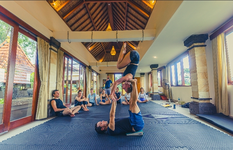 50HR Acroyoga Training (Level 1 - Foundations), photo 4