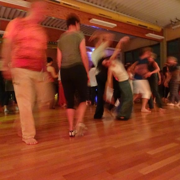 Event image for WAVE von Tomares in Stuttgart-Botnang