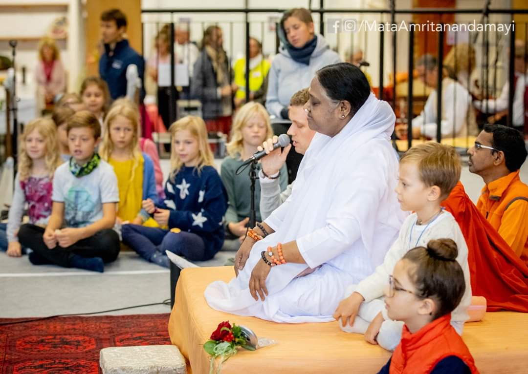 Satsang im Amma Zentrum München, photo 1