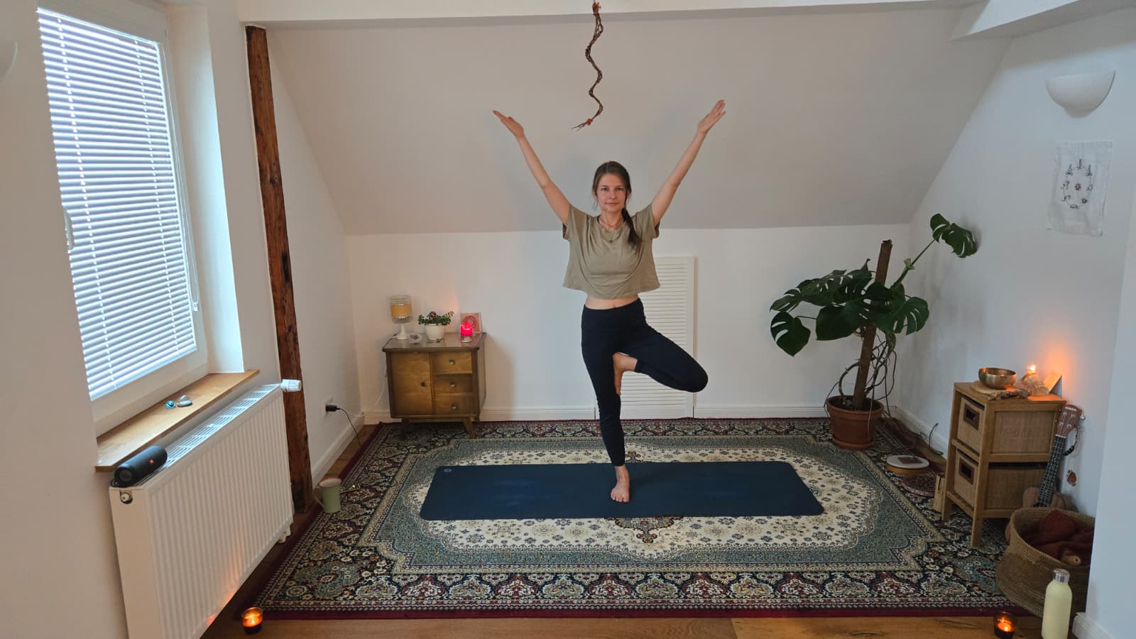 Hatha Tantra Yoga — Verwurzelt im eigenen Sein, Foto 1