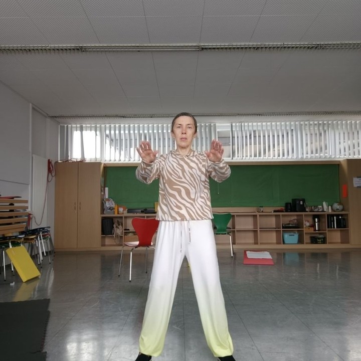 Qi-Donnerstag / Qigong-Praxis · Bewegung · Aufbau