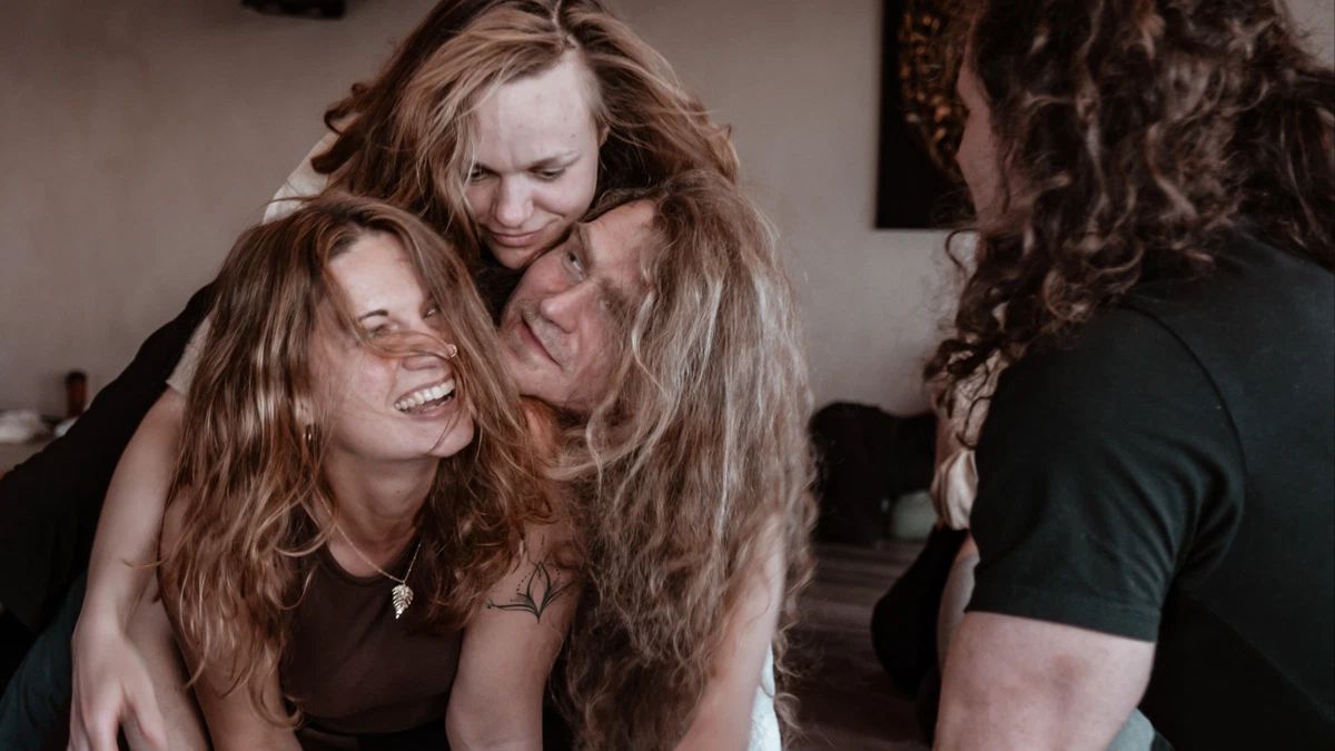 Primal Play · Ein Abend für echte Begegnung