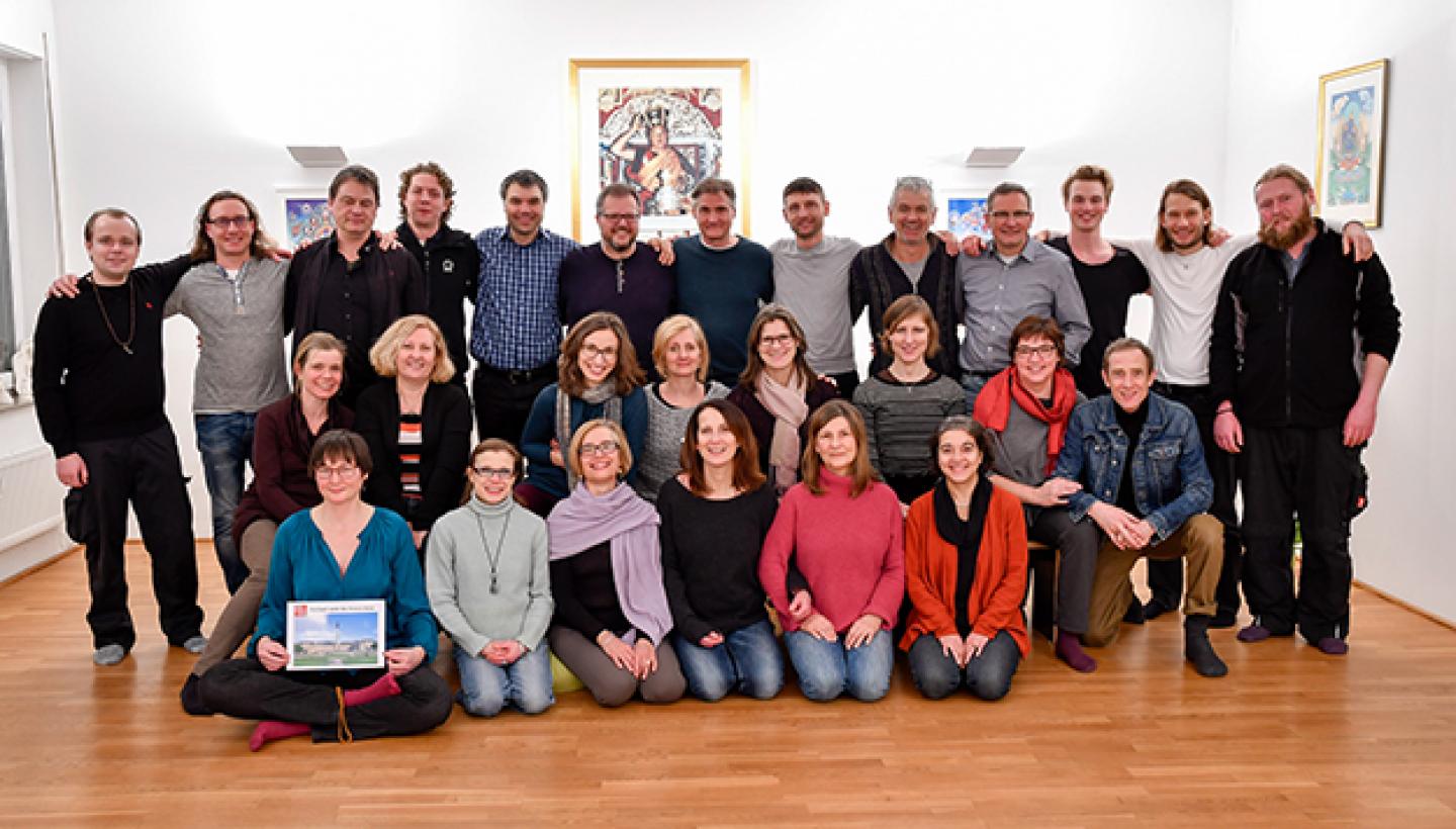 Einführende Erklärungen mit Meditation auf den 16. Karmapa