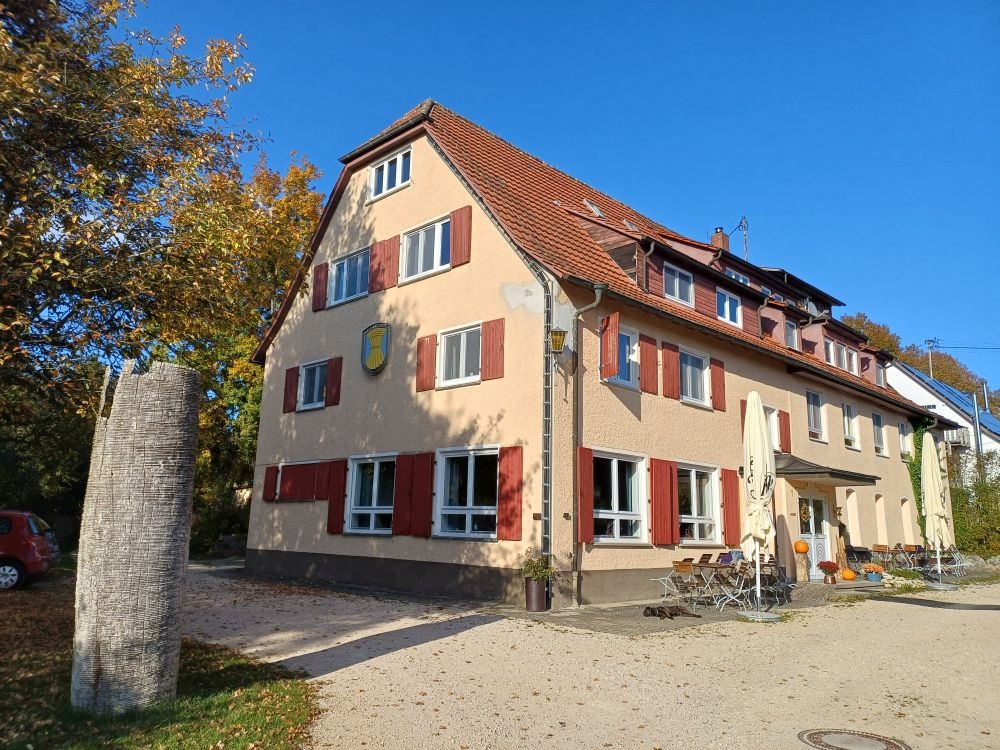 Vogelhof Erbstetten backdrop