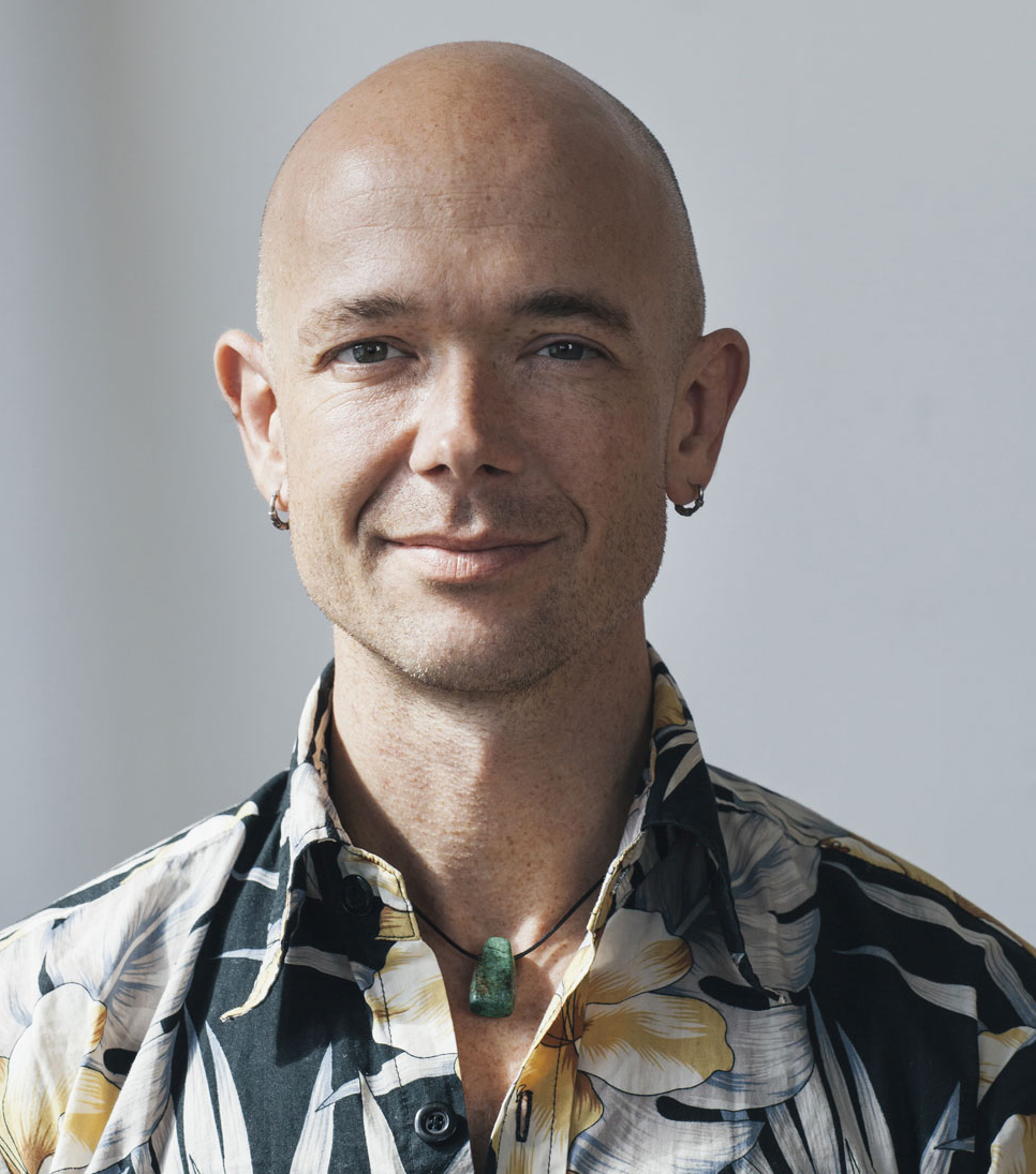 Dr. Simon Schmid